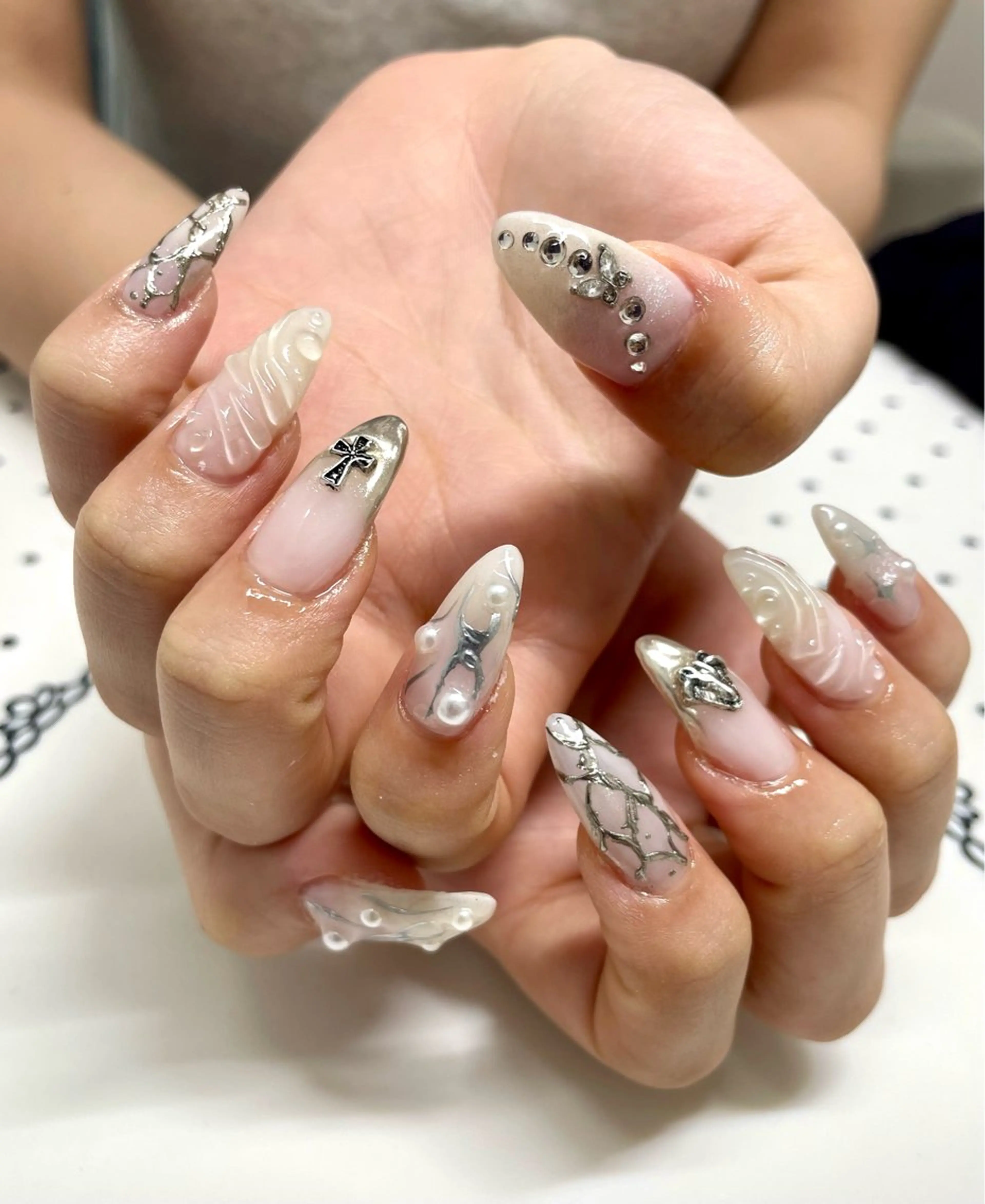 ネイル ハンドネイル nailsalon sugarr所属・nailist cocoのネイルデザイン
