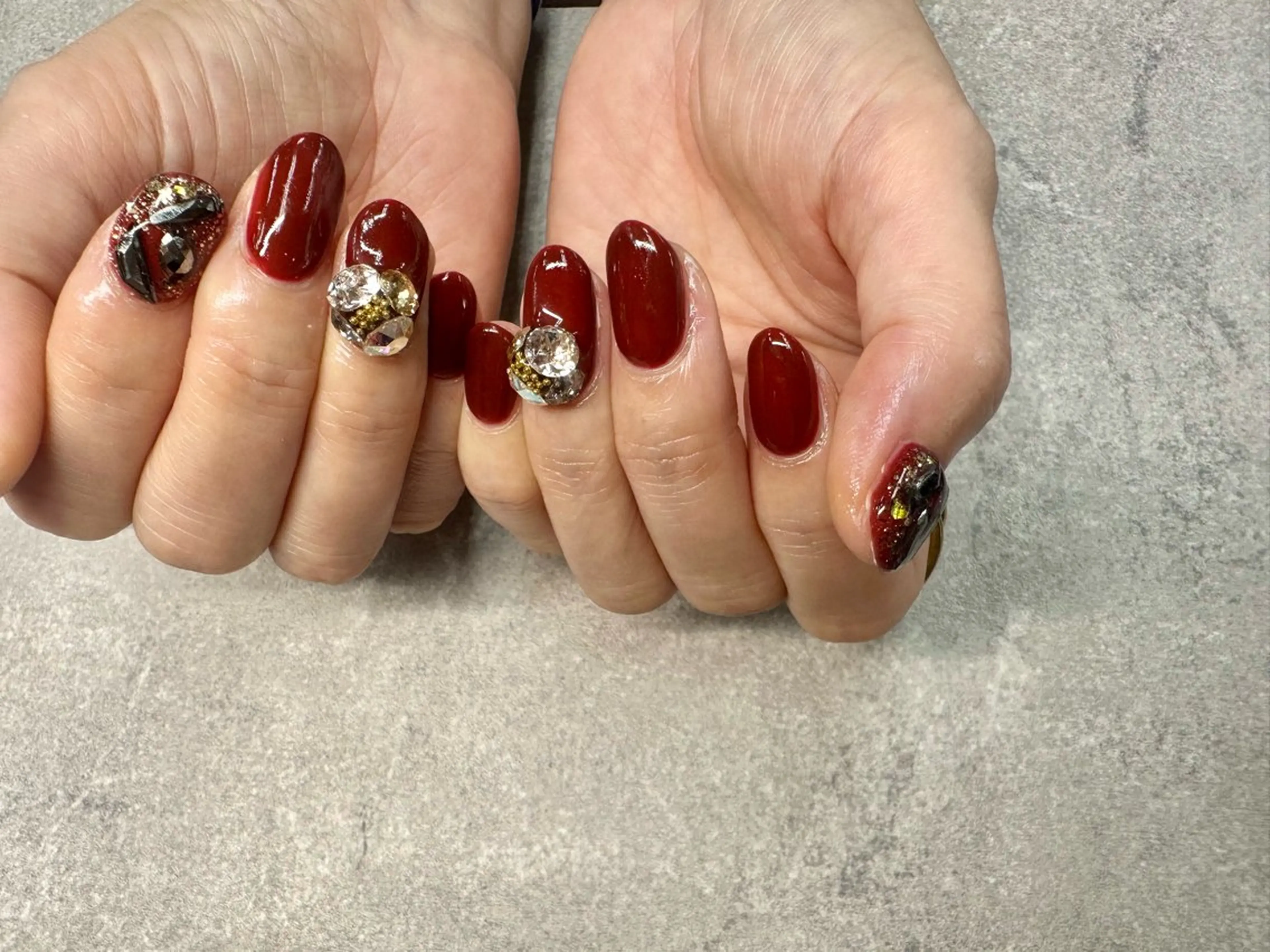 ネイル フットネイル フレンチネイル グラデーション キラキラネイル 韓国ネイル ハンドネイル 高多 瑠美のネイルデザイン