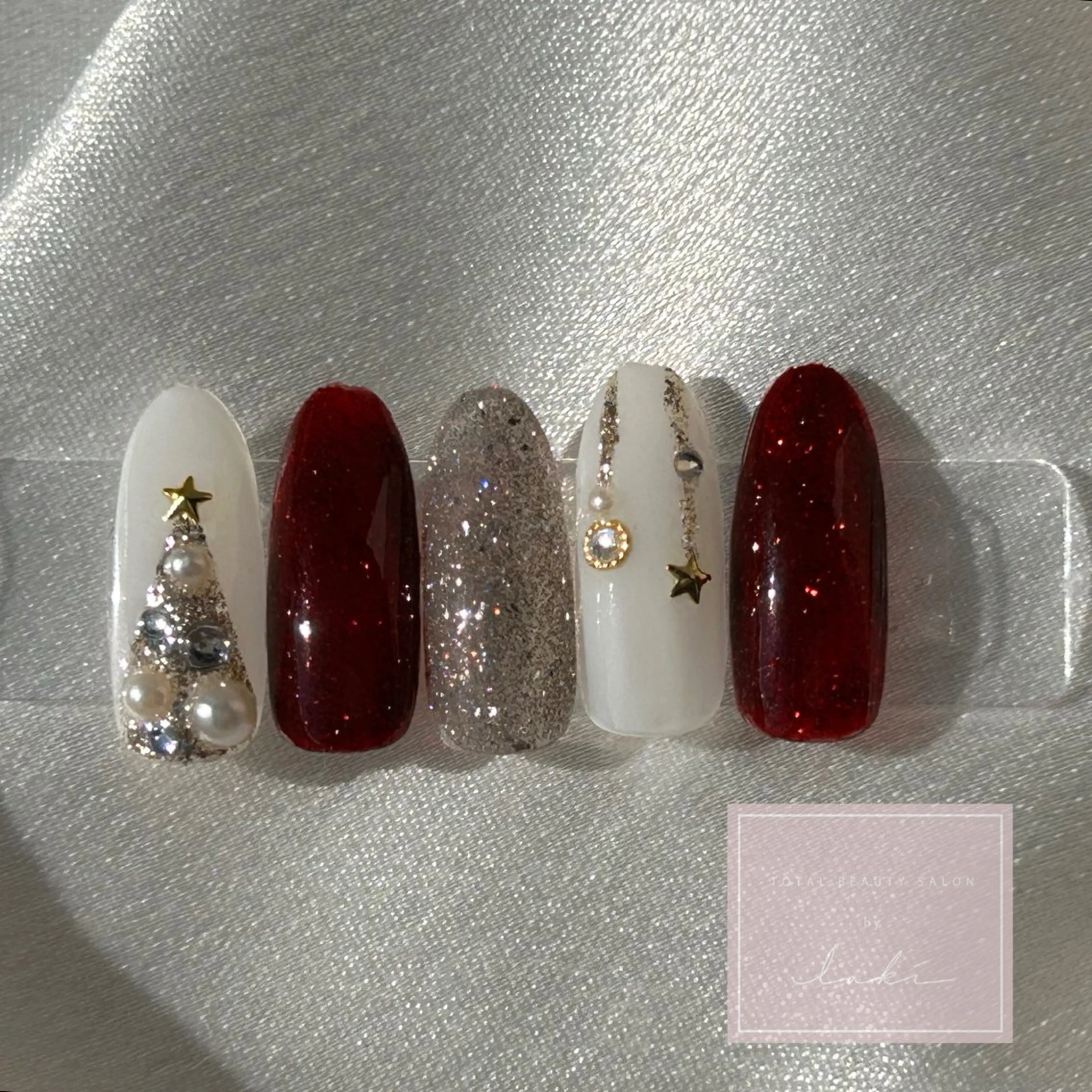 ネイル by laki 🌼TOMOのネイルデザイン