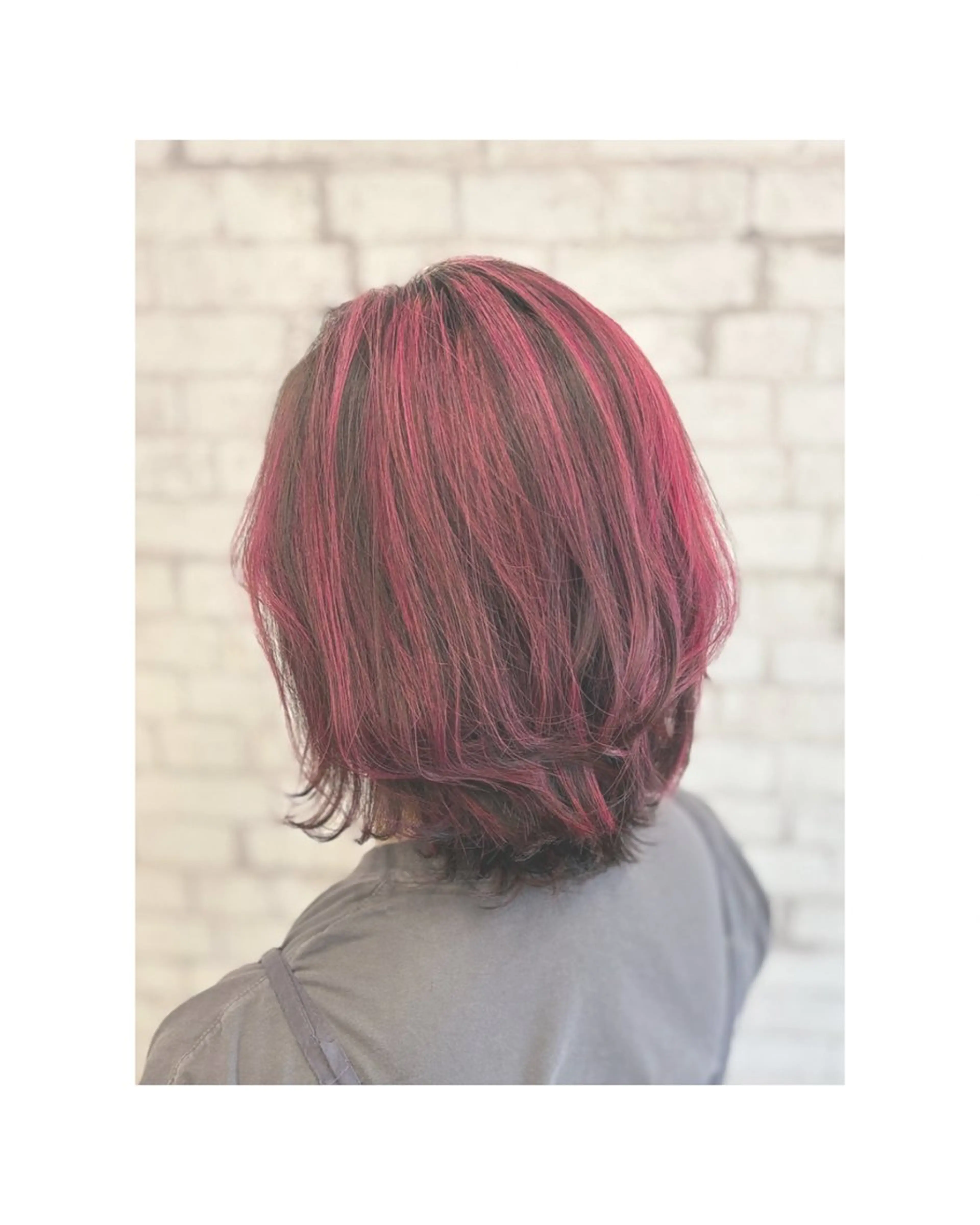 ミディアム ハイライト ウルフカット ヘアカラー 骨格似合わせ/上品/ かわいい/かっこいいのヘアスタイル