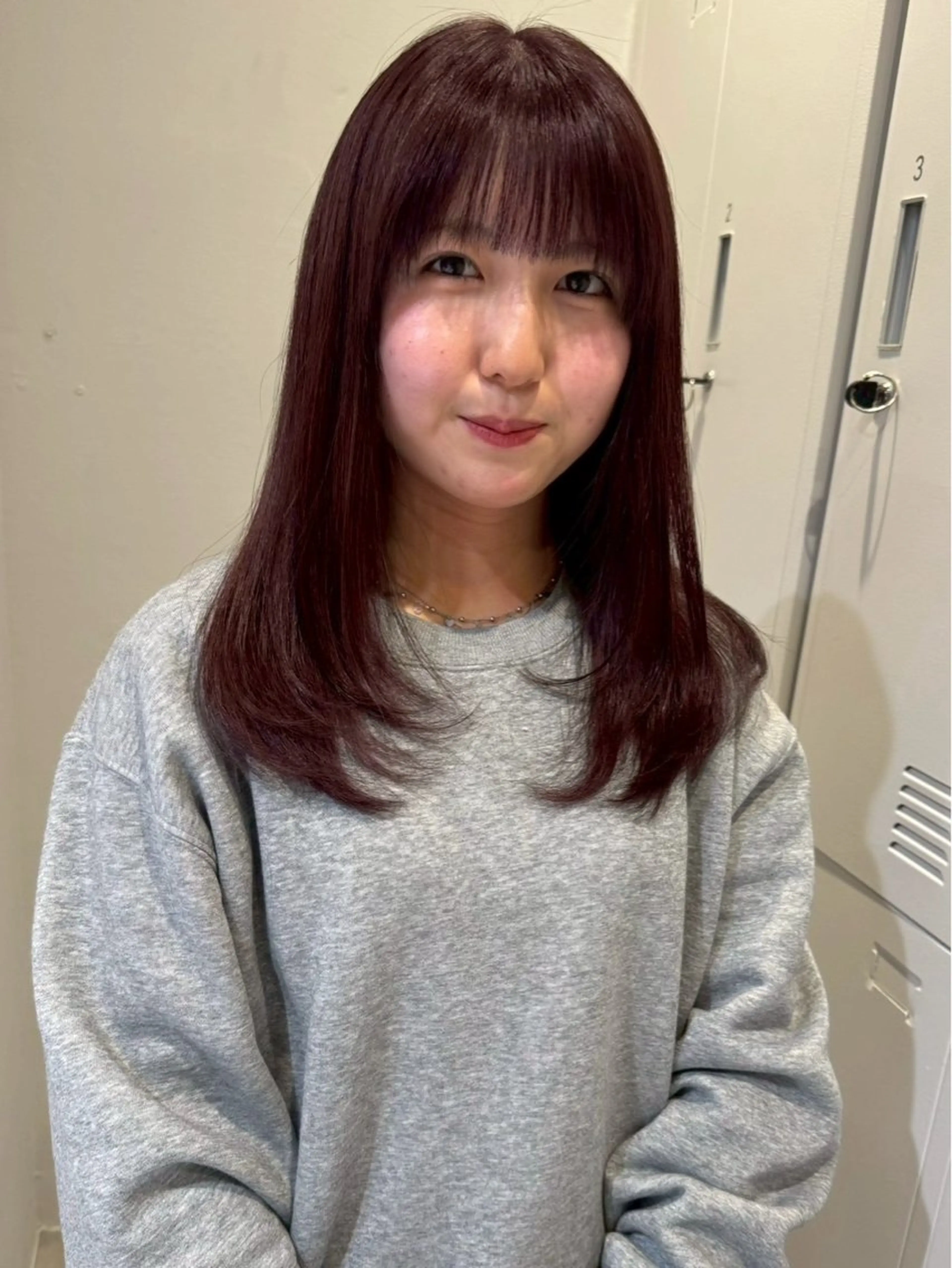 セミロング LOREN＋透明感 オリーブhirokoのヘアスタイル