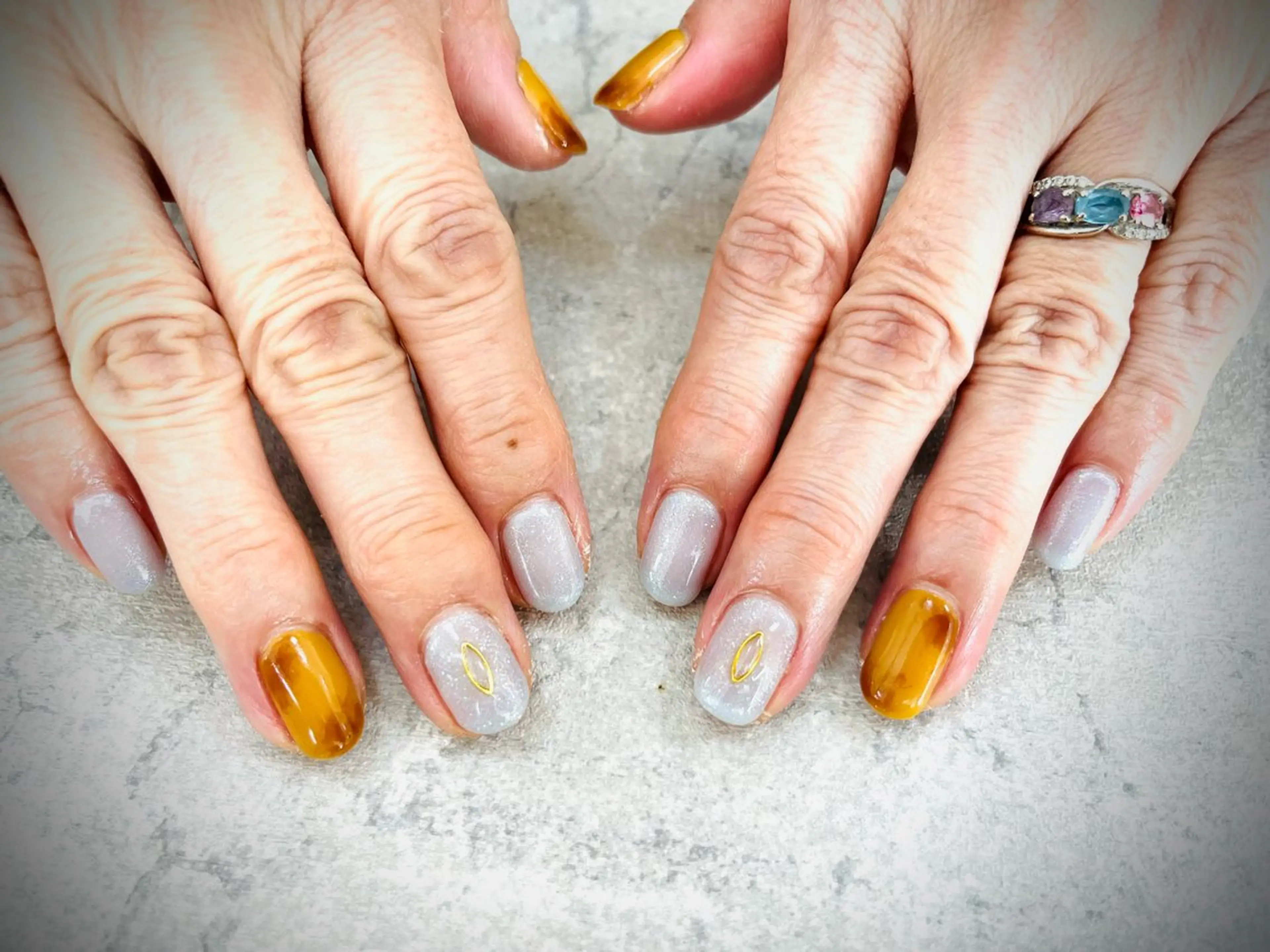 ネイル ハンドネイル 二見 晴香のネイルデザイン