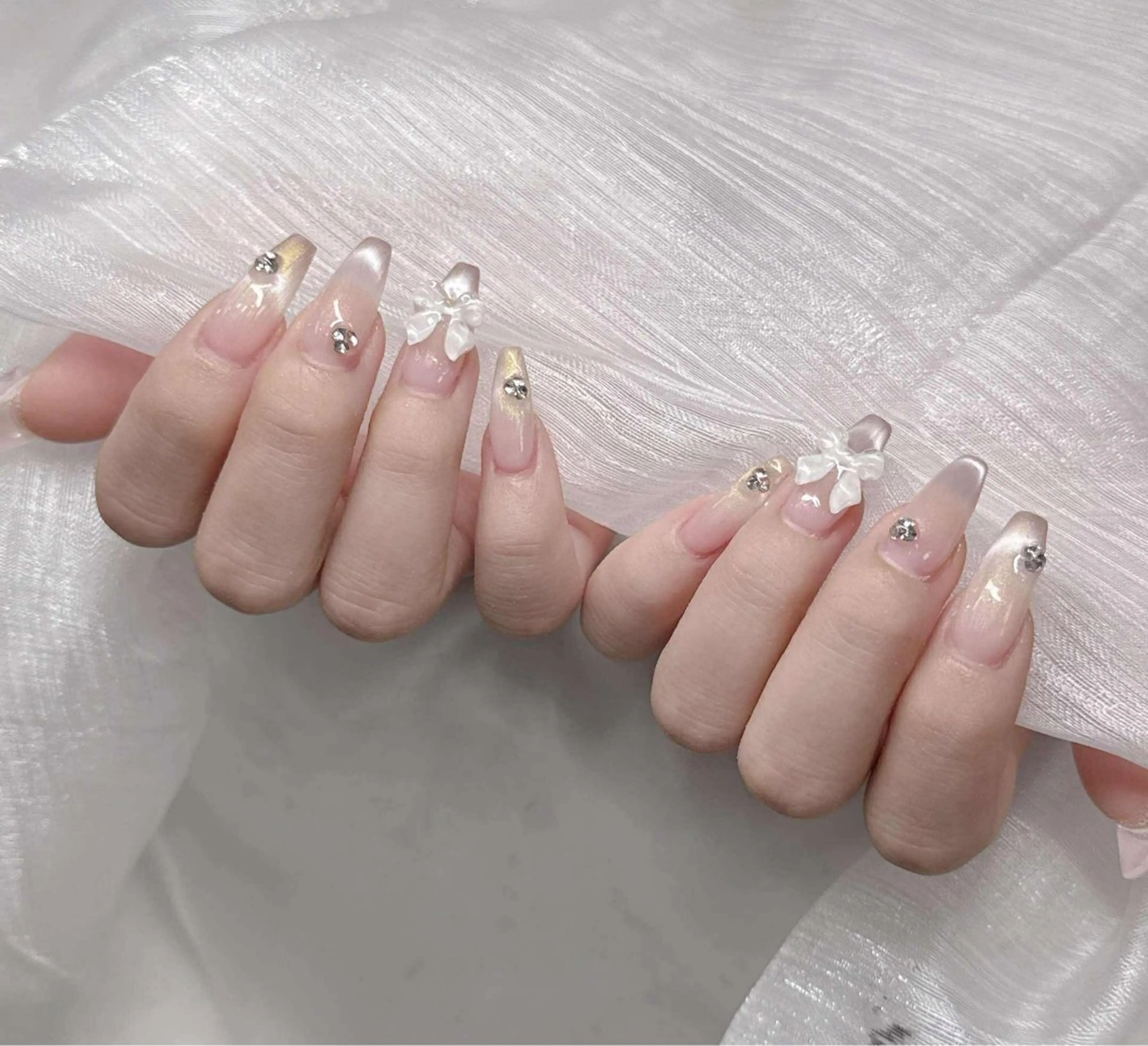 ネイル ハンドネイル Lee Nailsのネイルデザイン