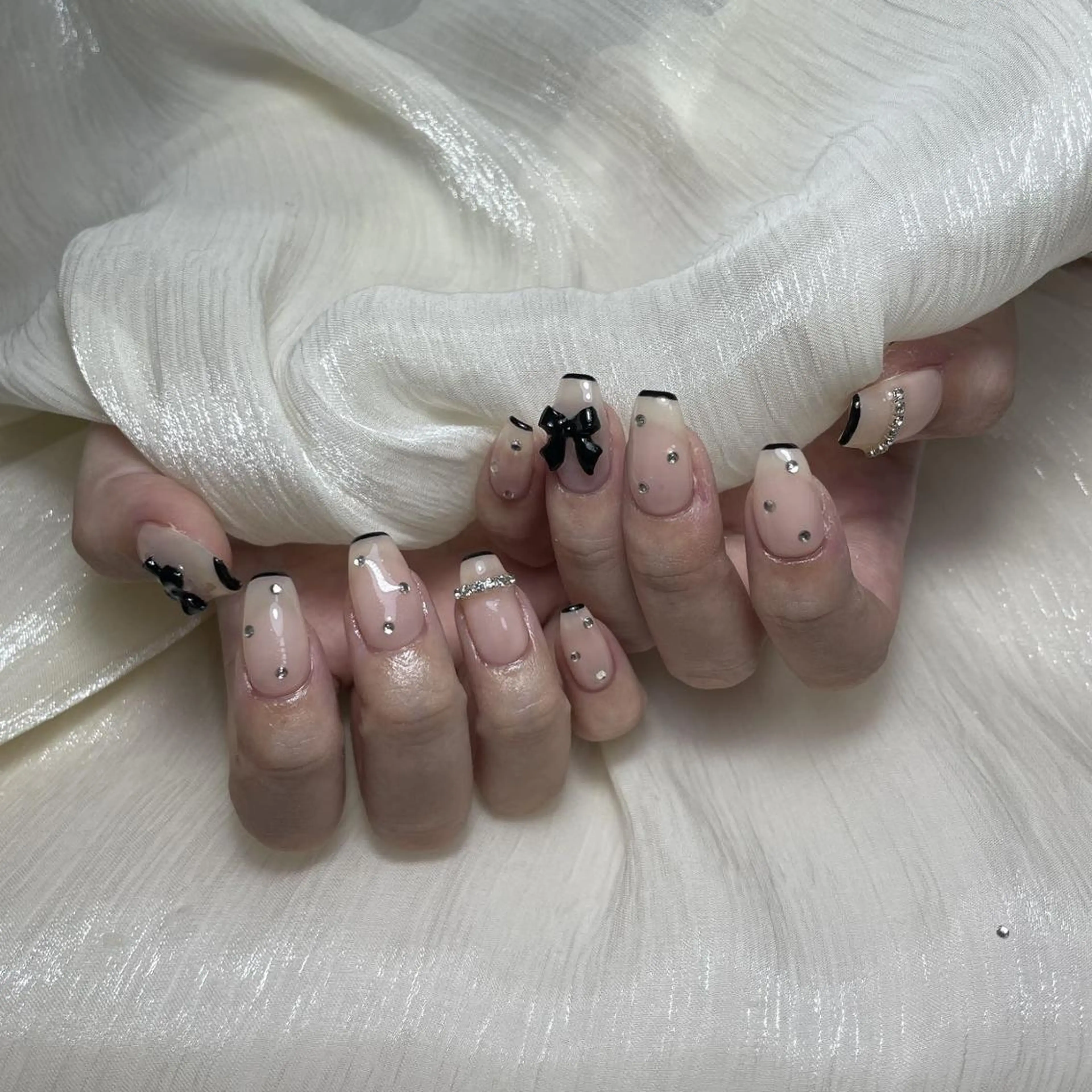 ネイル ハンドネイル DEMAIN- 🌹のネイルデザイン