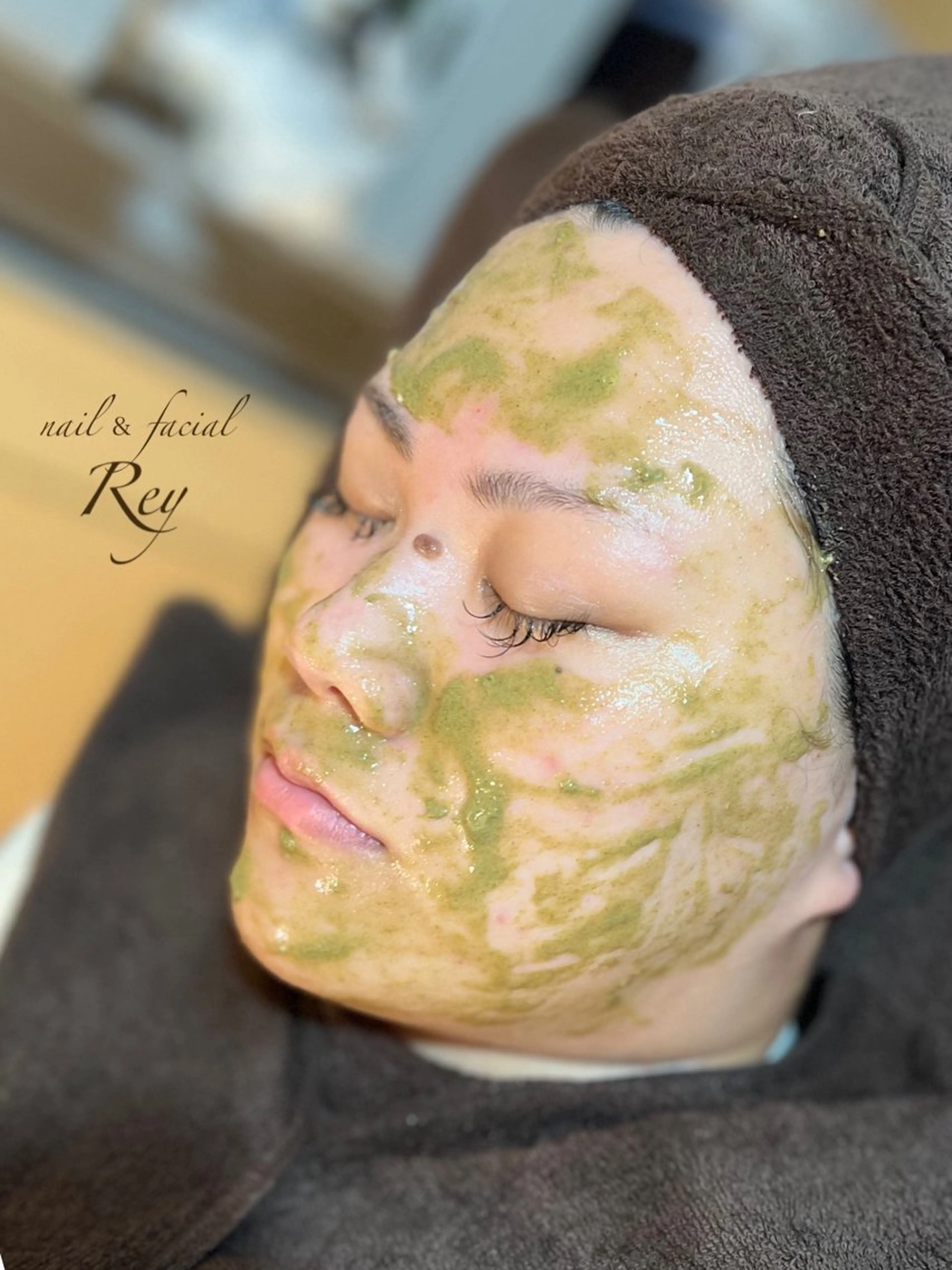 エステ R eyのネイルデザイン