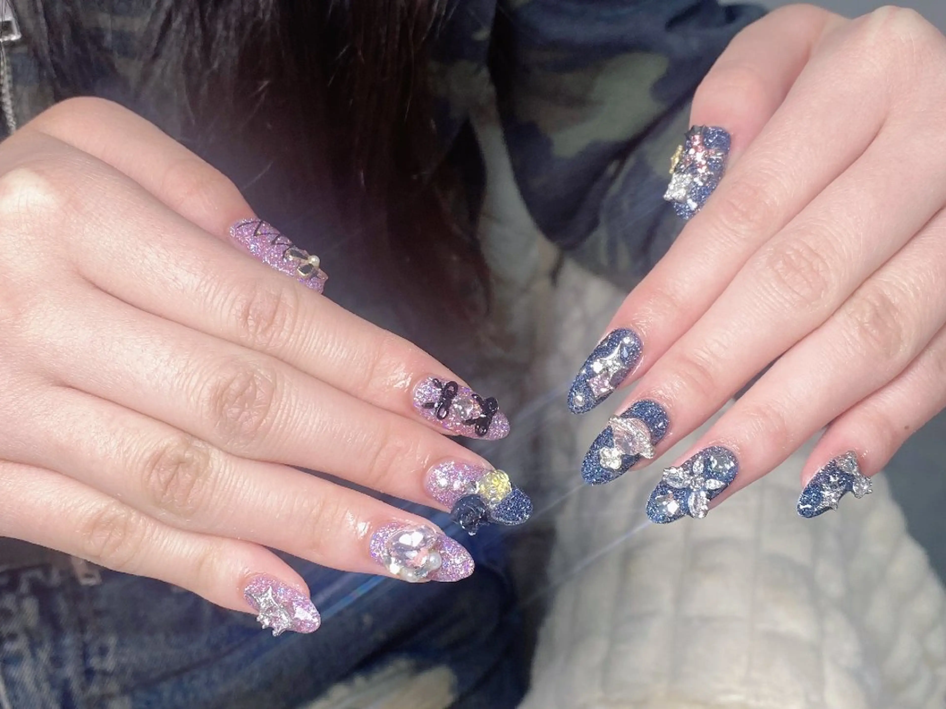 ネイル チークネイル フレンチネイル ジェルネイル ガーリー キラキラネイル ハンドネイル UM Nail Salonのネイルデザイン