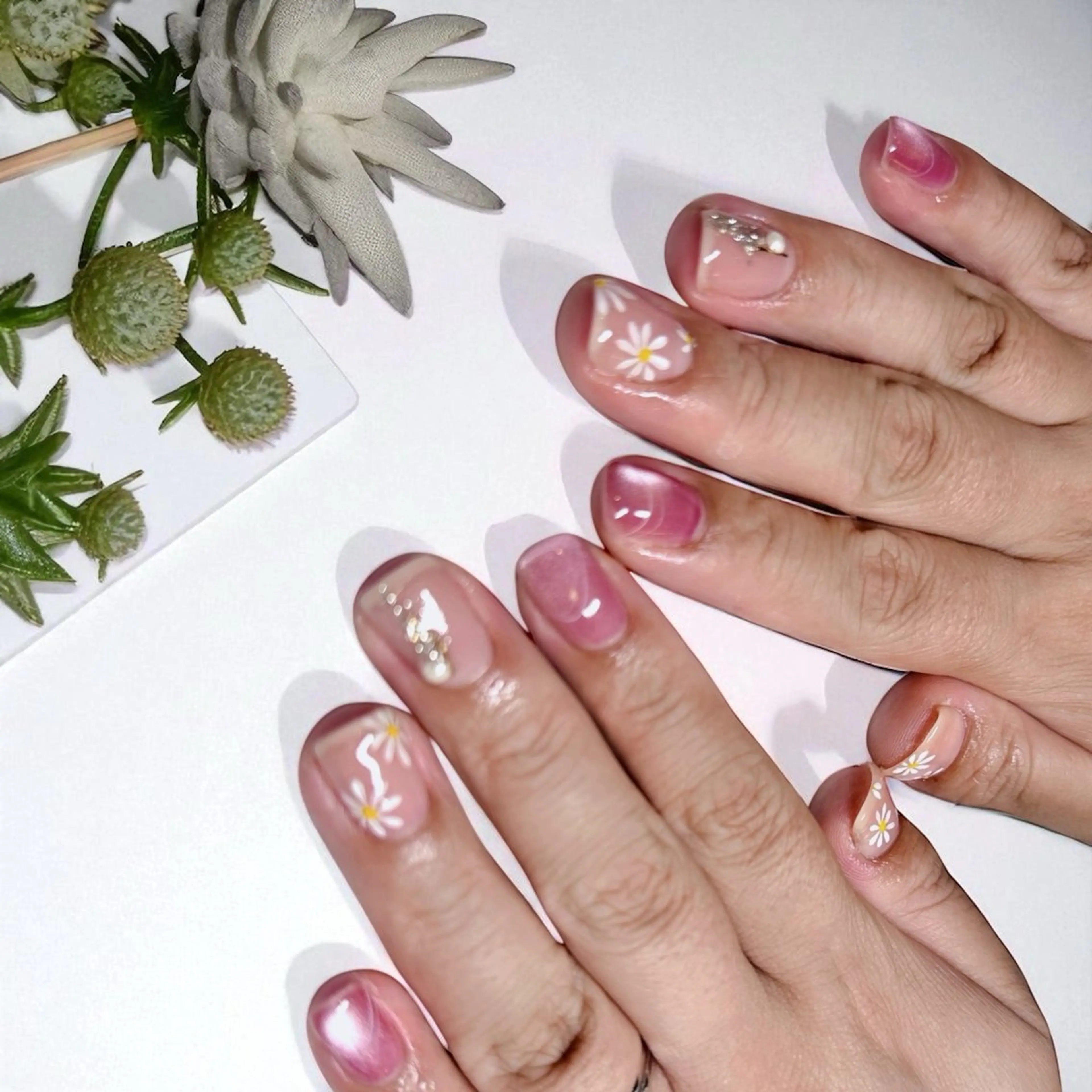 ネイル ハンドネイル IRIS-アイリス- Nomu.のネイルデザイン