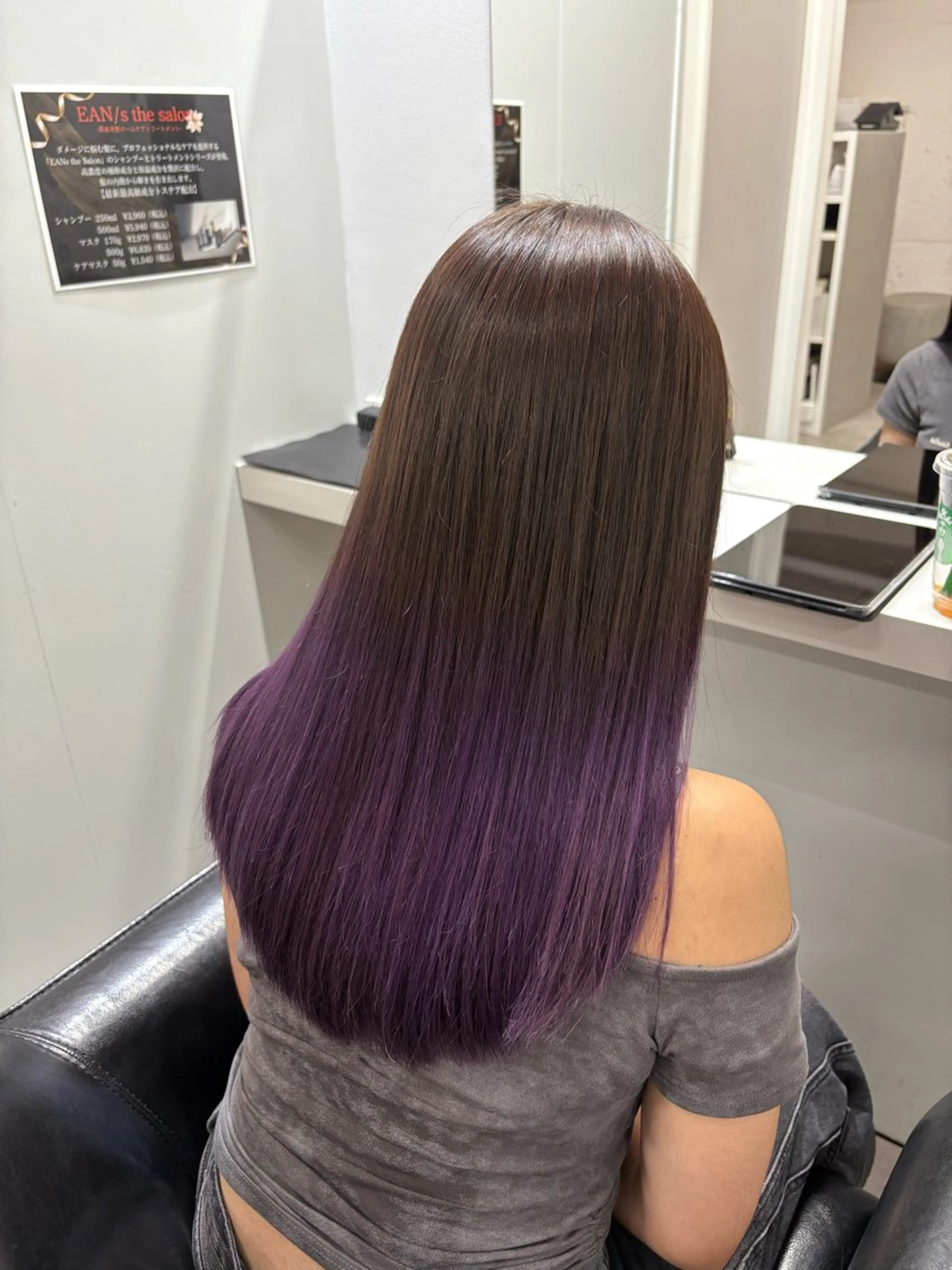 セミロング カット ヘアカラー tokute 中野真咲🐺のヘアスタイル