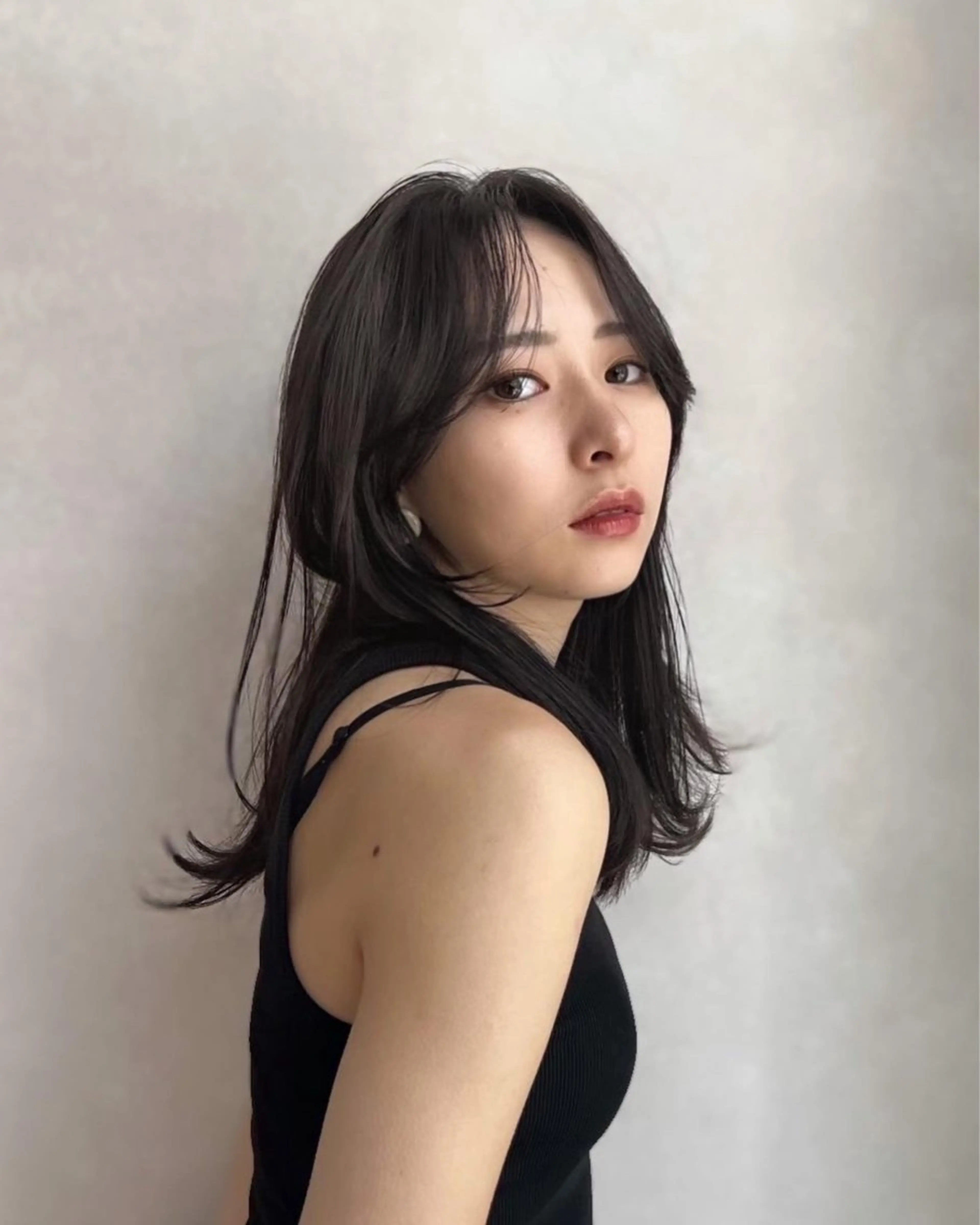 セミロング カラー グレージュ レイヤーカット/ くびれヘア佐藤大空のヘアスタイル