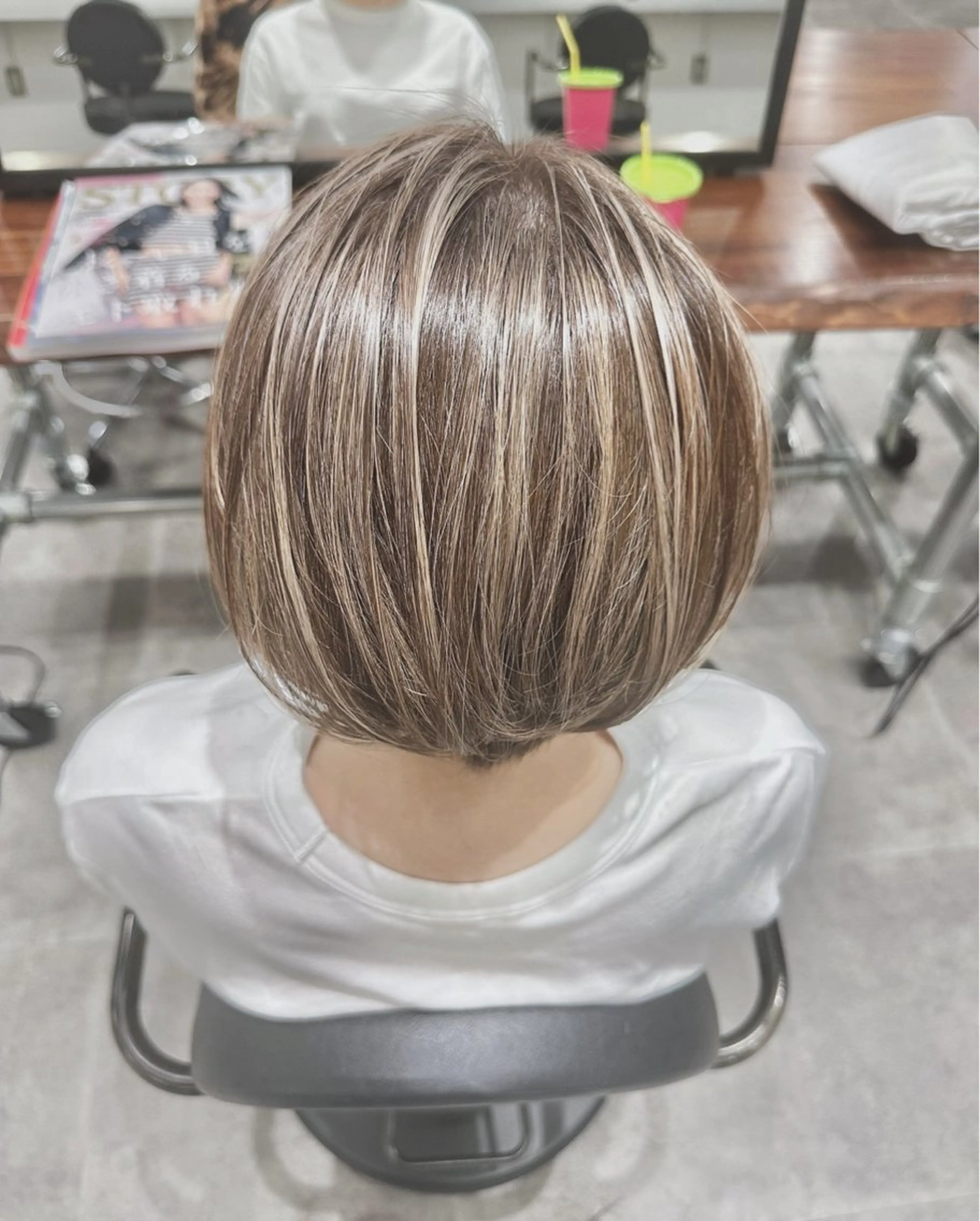 ショート ハイライト 篠崎 佑季のヘアスタイル