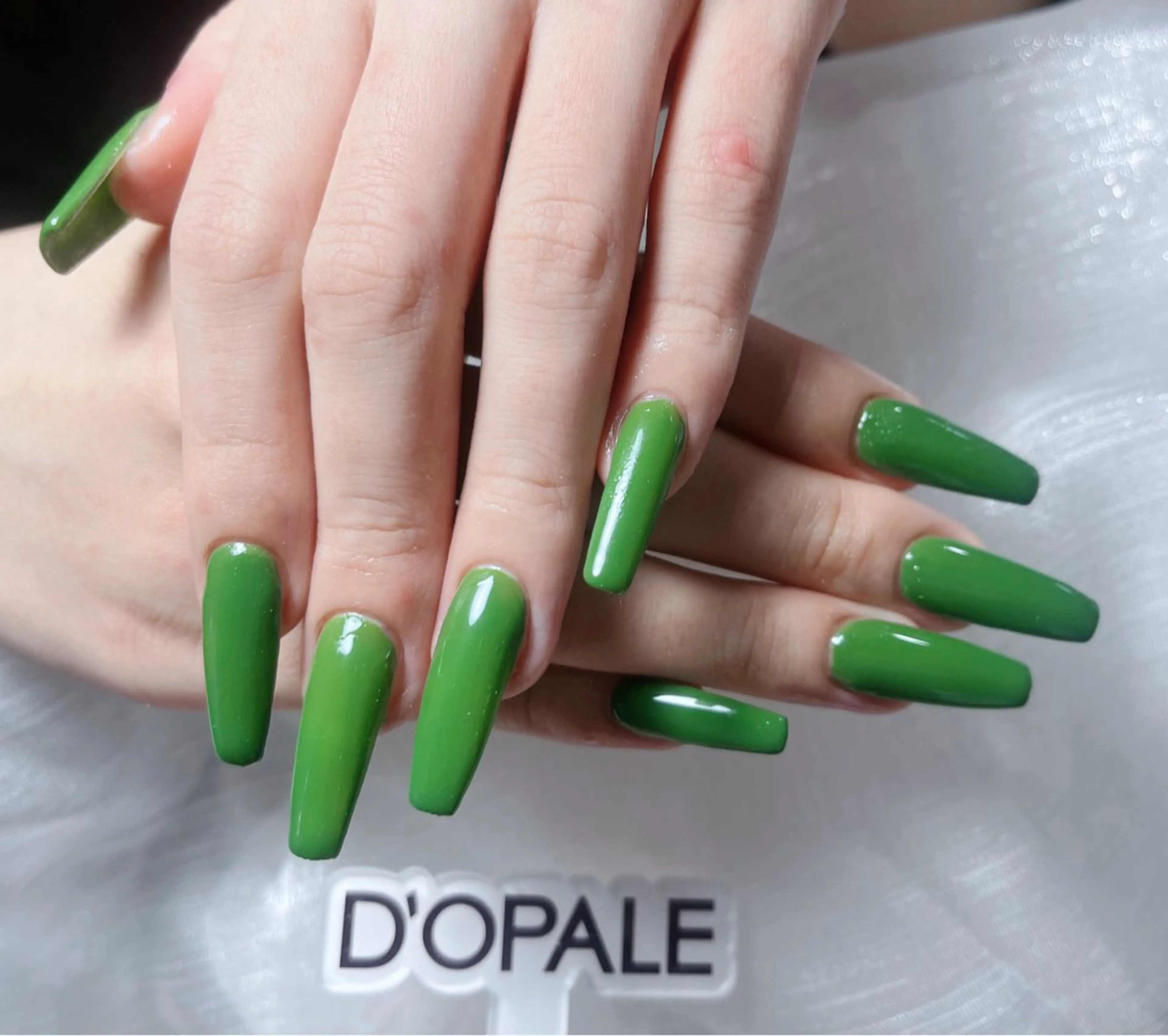 ネイル 長さ出し ネイルチップ D‘OPALE所属・DOPALE、もも 彦奇のネイルデザイン