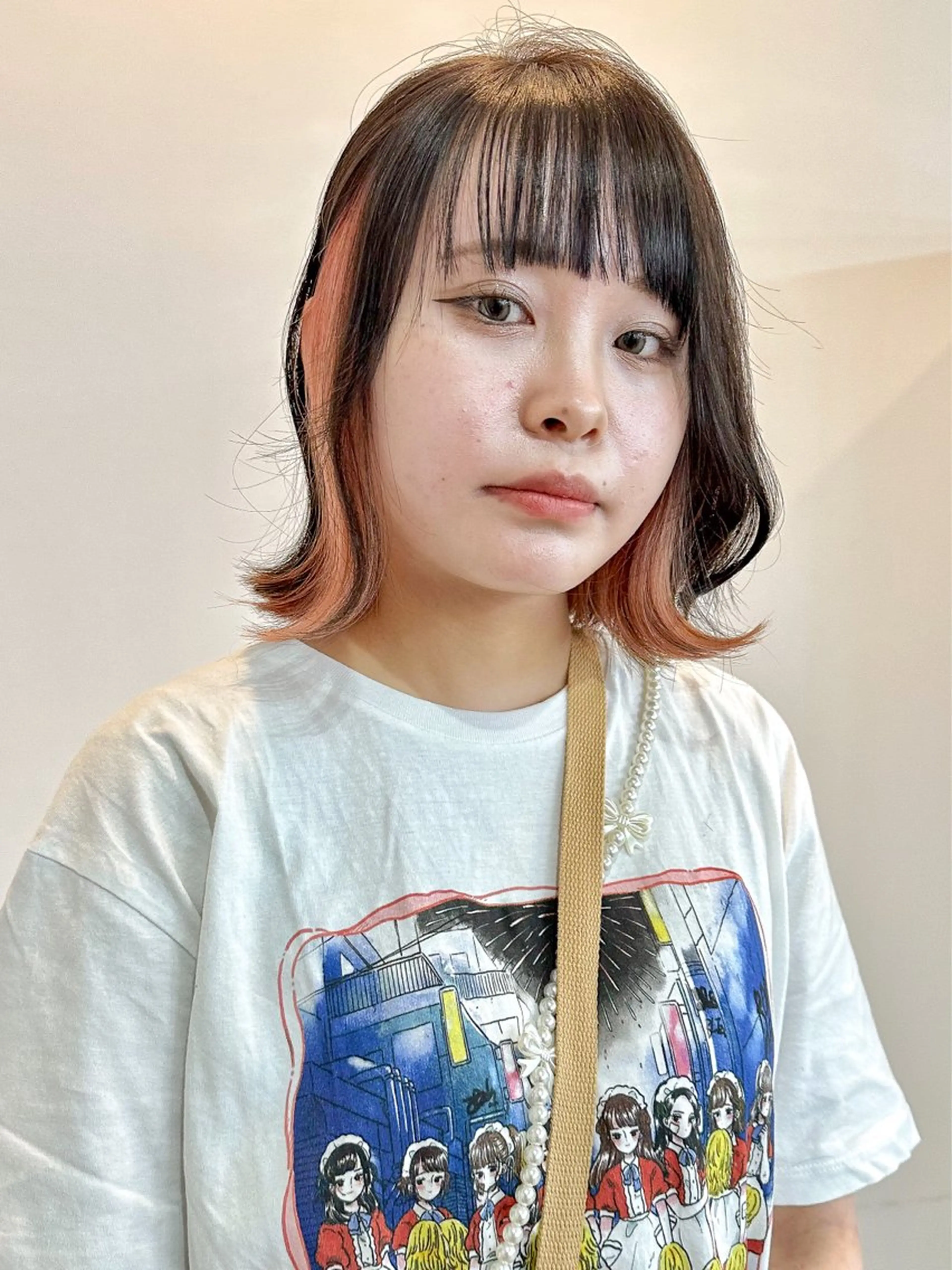 ミディアム ヘアアレンジ ショートボブ ボブ くびれヘア 顔まわりレイヤー 韓国風ヘア カット ヘアカラー トリートメント 切りっぱなしボブ/ デザインカラー店長のヘアスタイル