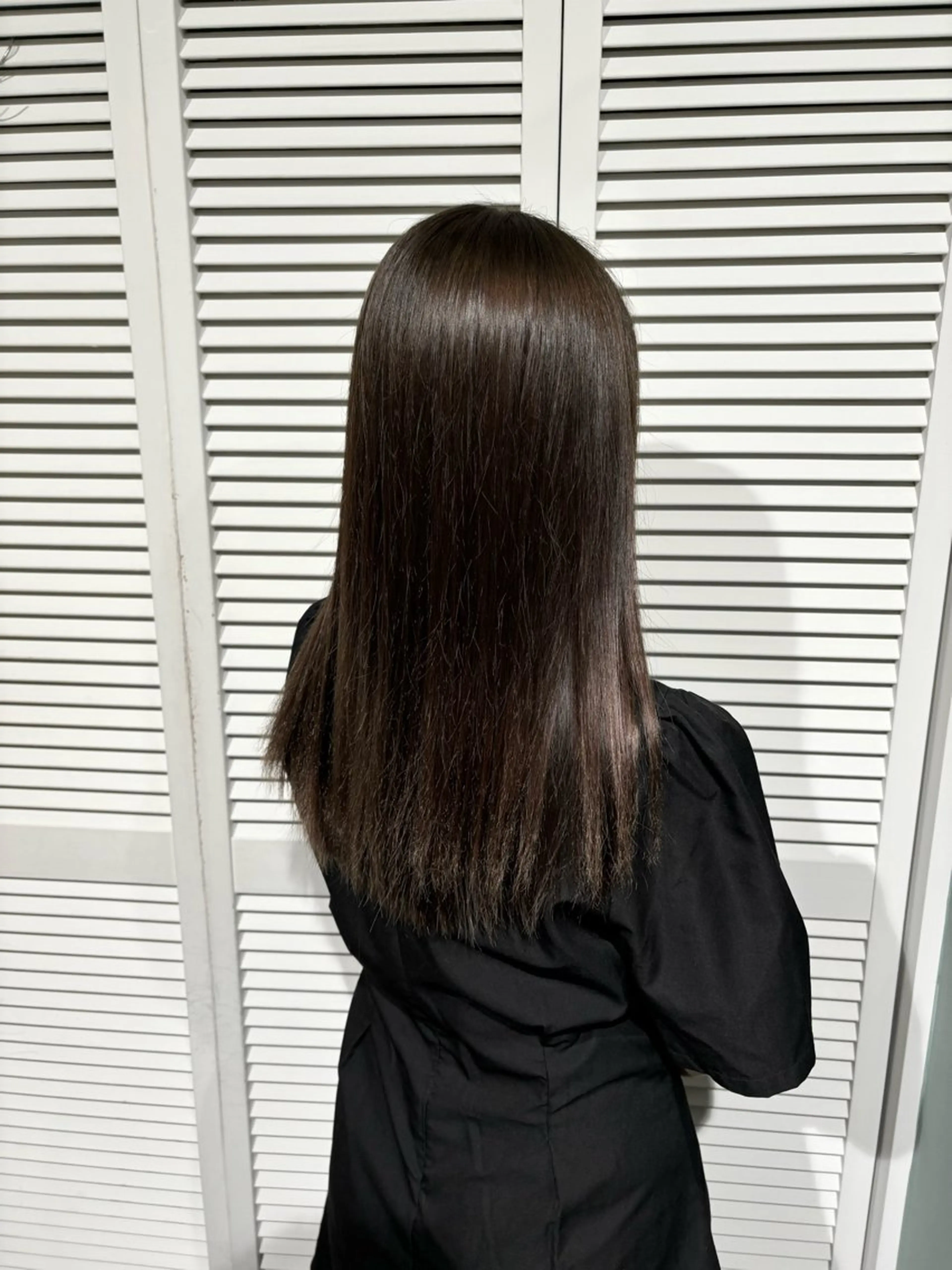 セミロング ハヤシ ルカのヘアスタイル