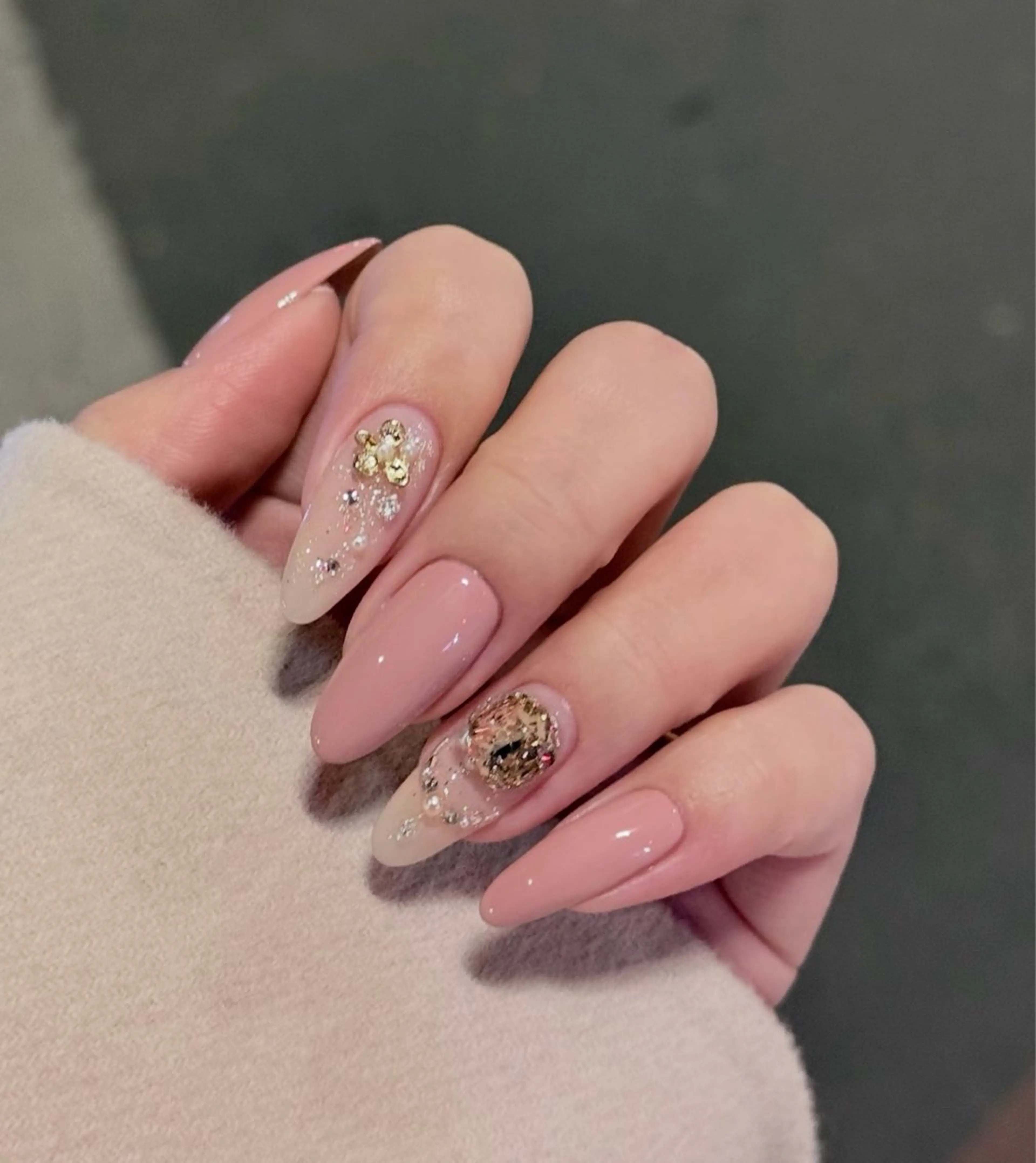 ネイル ETELUNA Nail 銀座店【パラジェル/フィルイン/チップスカルプ/マグネット/ニュアンス】所属・周 テイのネイルデザイン