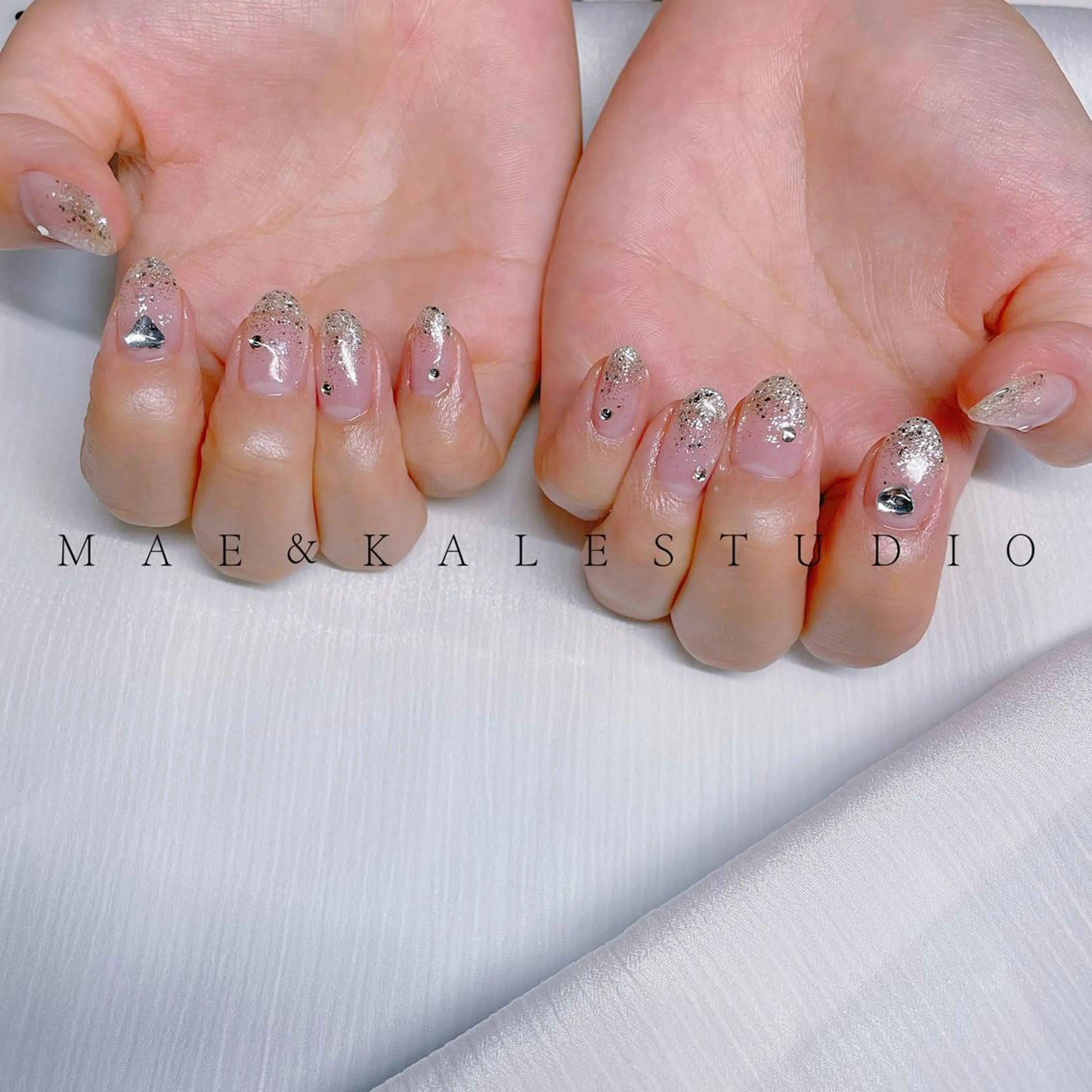 ネイル ストーンネイル MAE&KALE STUDIOのマツエク・マツパデザイン