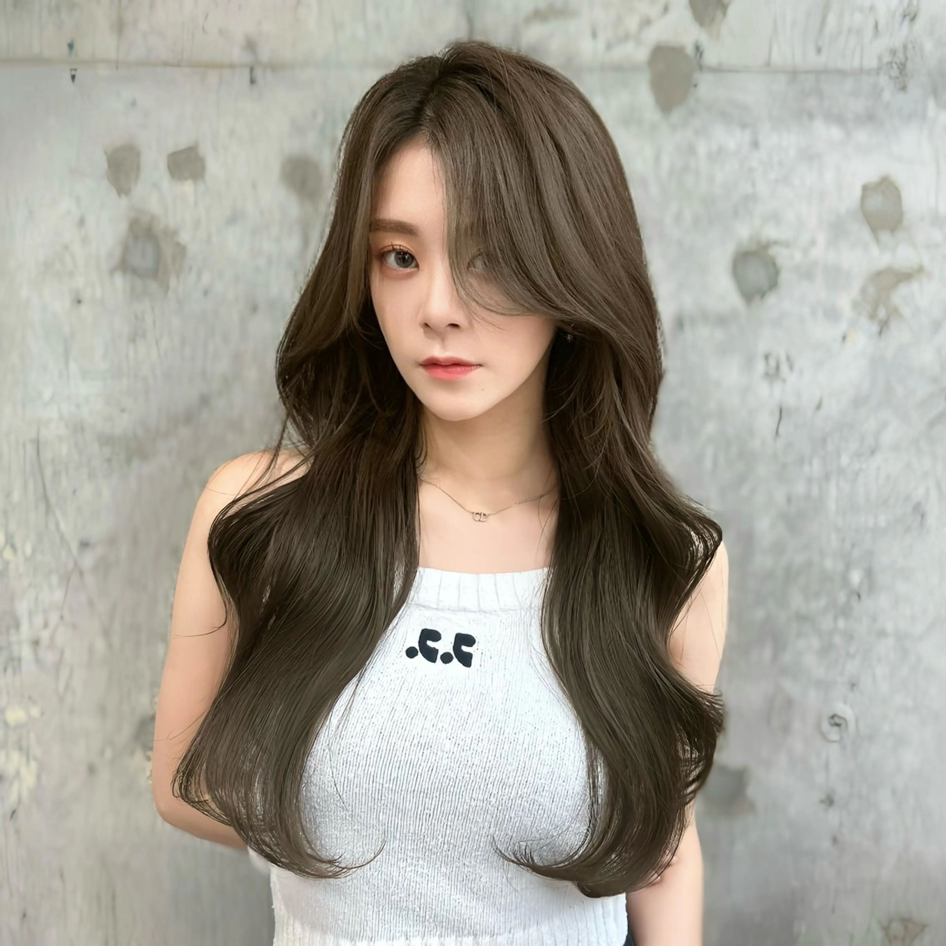 ロング カラー グレージュ オリーブグレージュ オリーブグレー 髪質改善 韓国風ヘア カット ヘアカラー トリートメント ヘッドスパ 髪質改善/韓国ヘア レイヤー/新宿/ロミのヘアスタイル