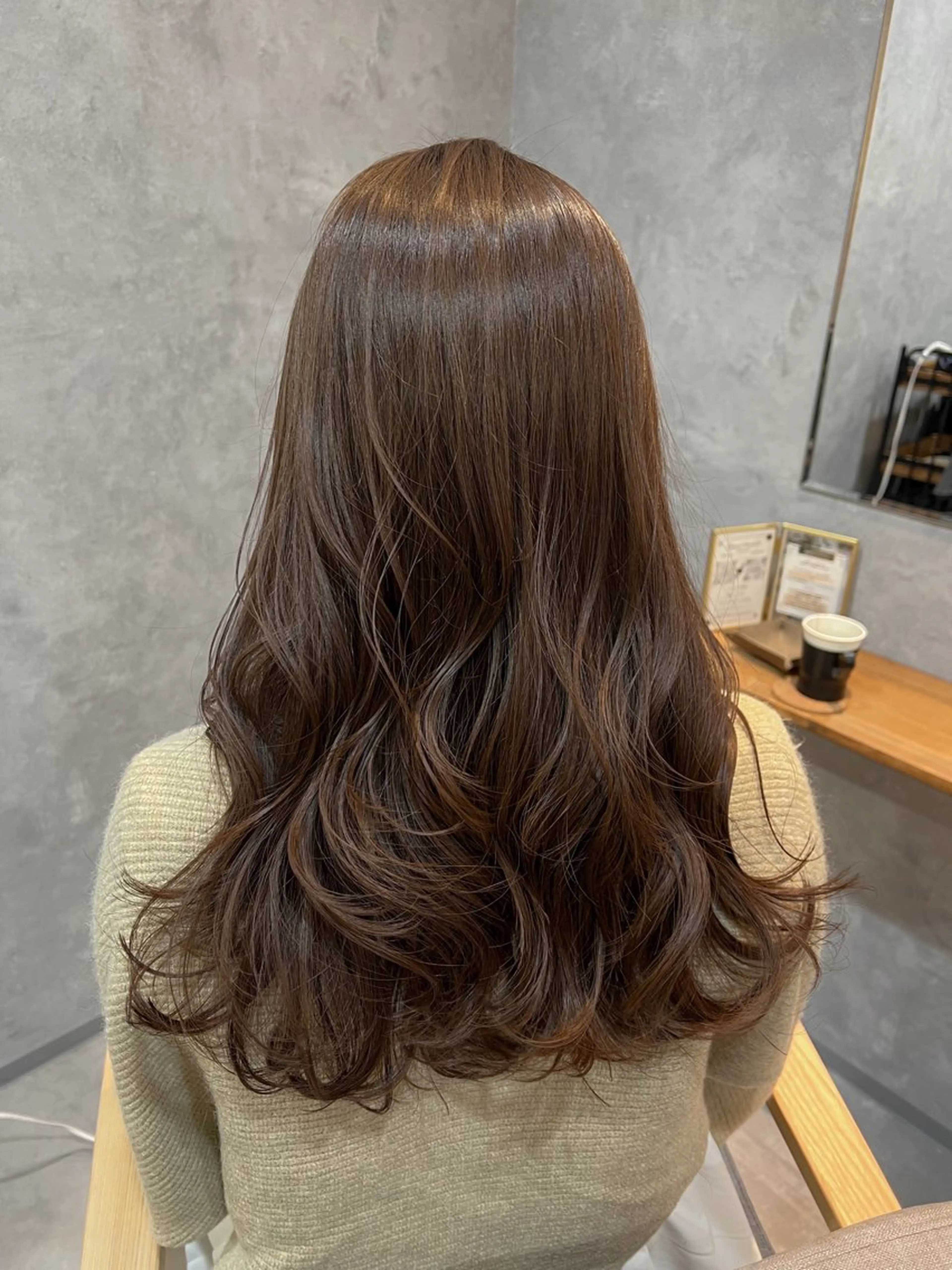 ロング カラー ベージュカラー 透明感カラー 髪質改善 トリートメント カット ヘアカラー トリートメント ヘッドスパ 中村 ひなたのヘアスタイル