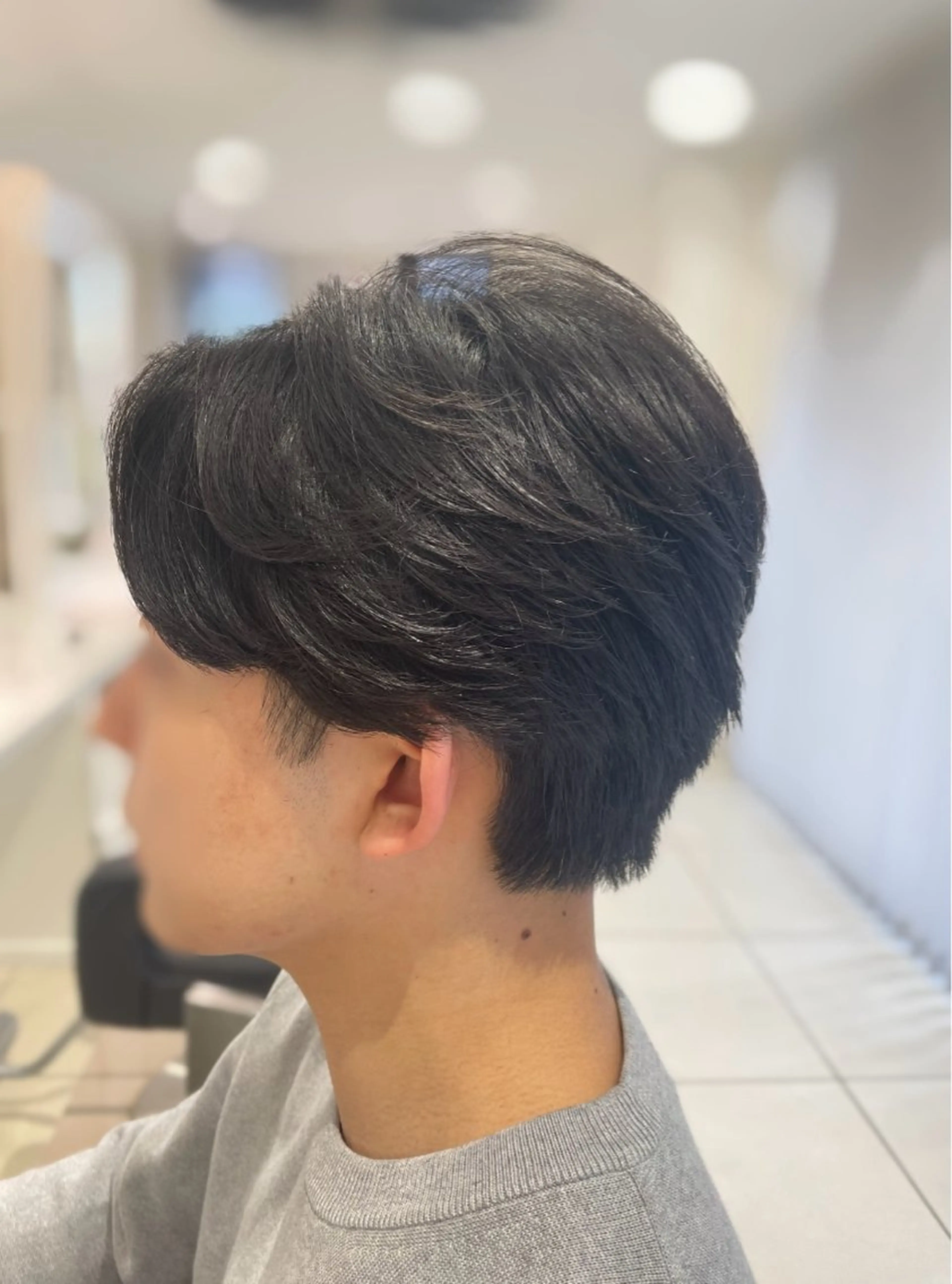 メンズ カット 縮毛矯正 センターパート 川島爽楽のヘアスタイル