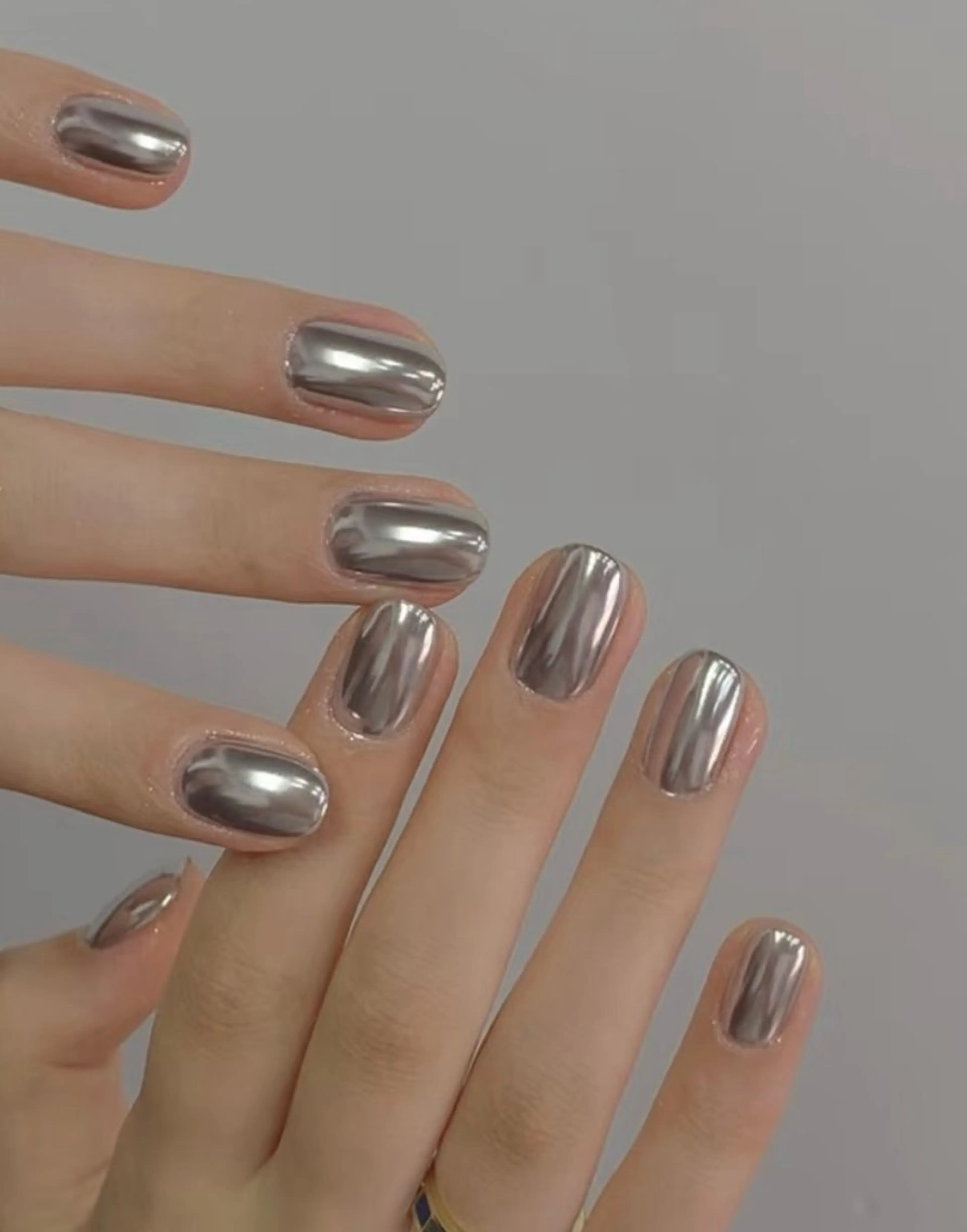 ミディアム ハンドネイル Chic Muse nail salonのネイルデザイン