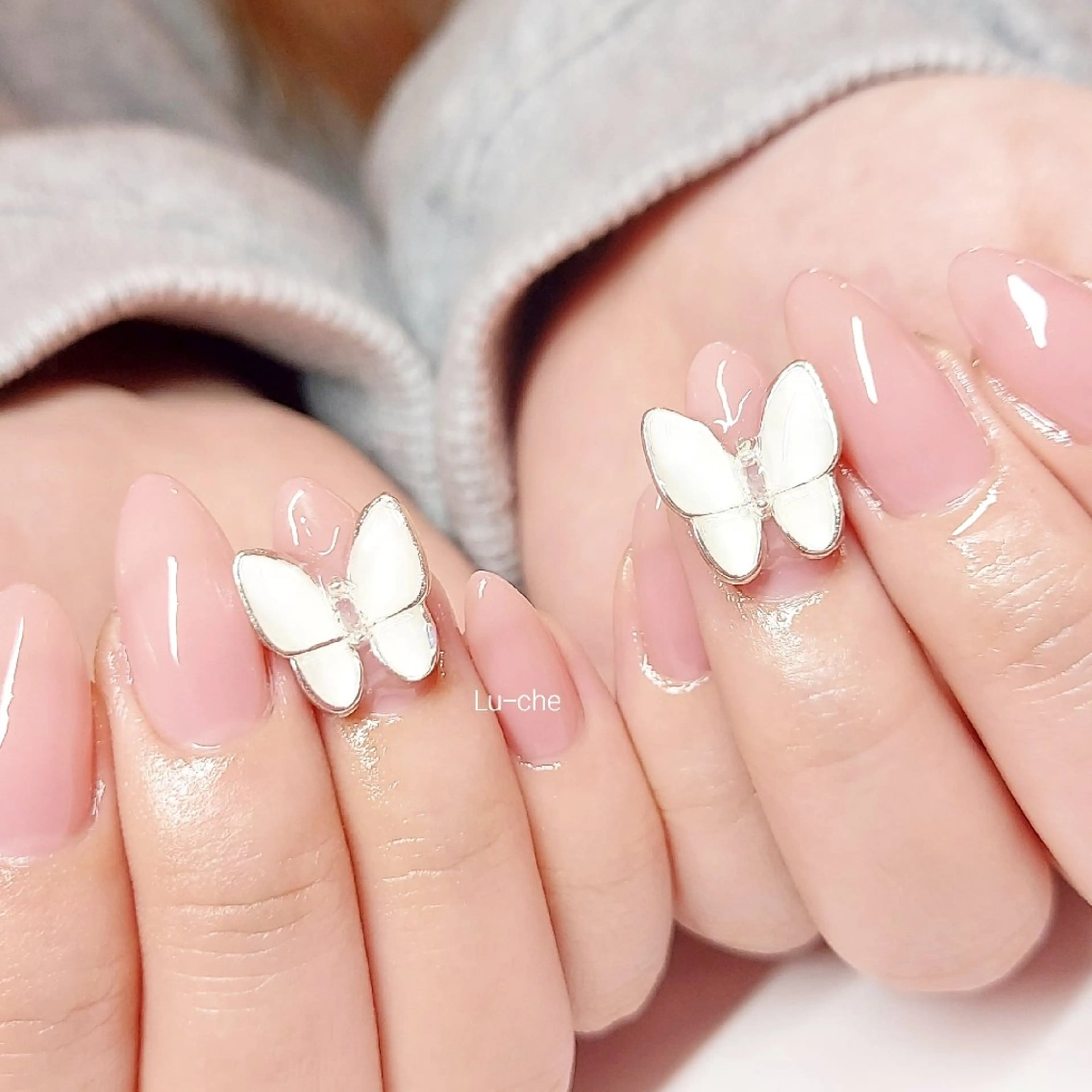 【全員】ハンドジェル(パラジェル)　ワンカラー+ストーン２本の写真