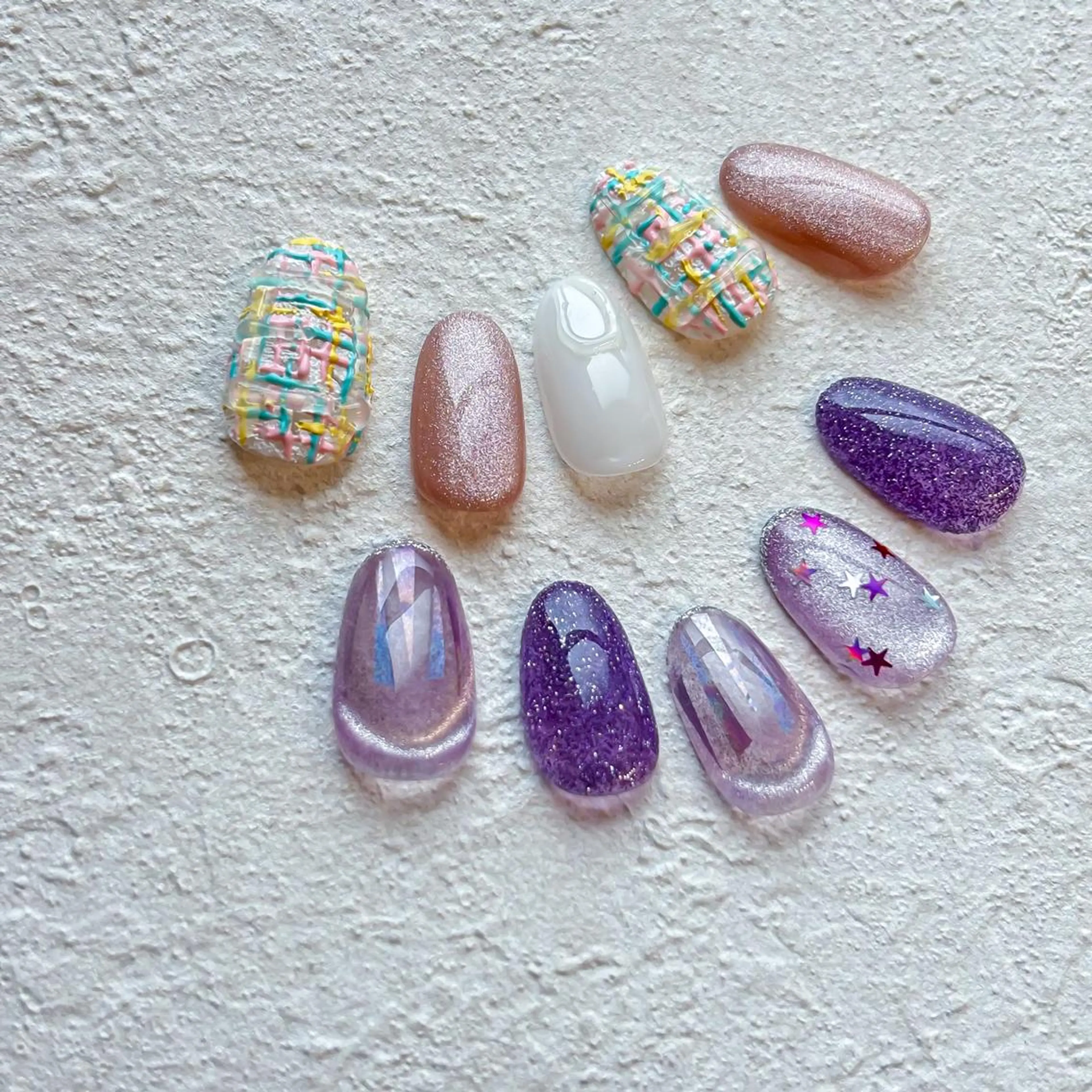 ｟オフが(ない方)・10本中4本​〜​6本アート｠アートしたい方にオススメ💅選べるデザイン8種類！お時間目安2h+aの写真