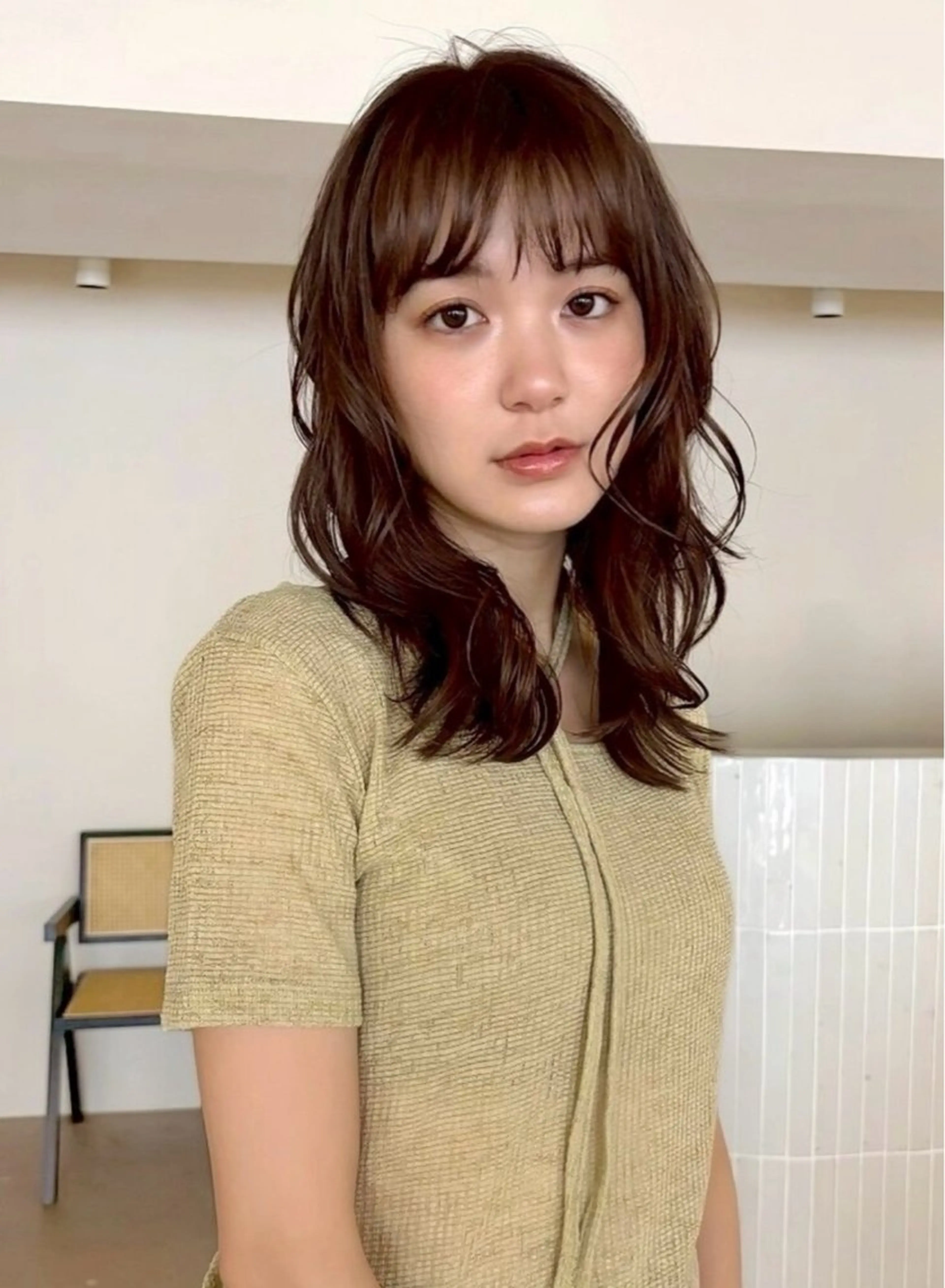 ミディアム カラー 切りっぱなしボブ ベージュカラー ブリーチ ダブルカラー グレージュ カット ヘアカラー トリートメント 山口生真 ✂︎小顔矯正カットのヘアスタイル