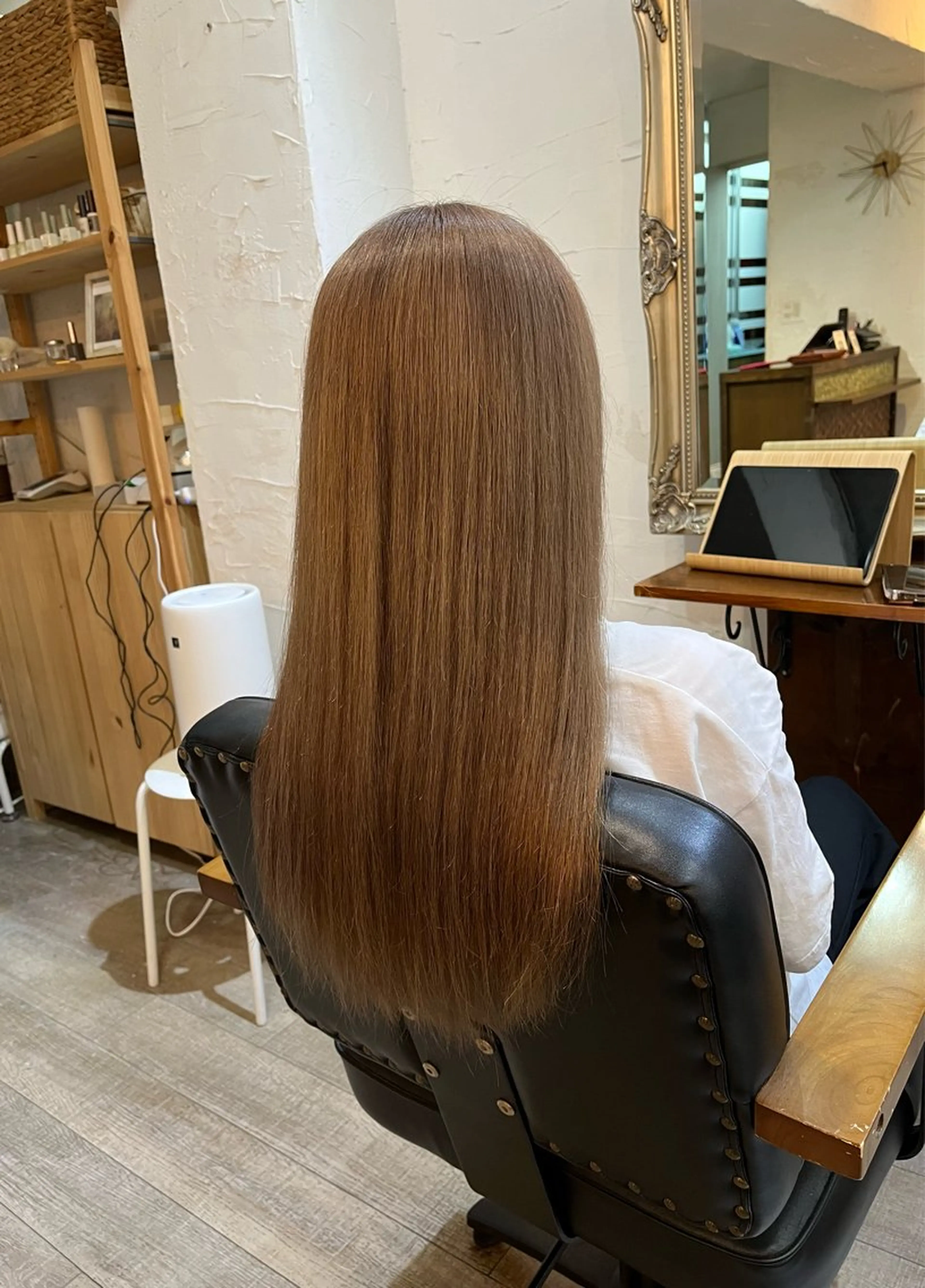 ロング カラー ベージュカラー ブリーチ グレージュ ミルクティーベージュ カット ヘアカラー トリートメント 🧸柔らかいベージュ カラー🧸氏家達哉のヘアスタイル