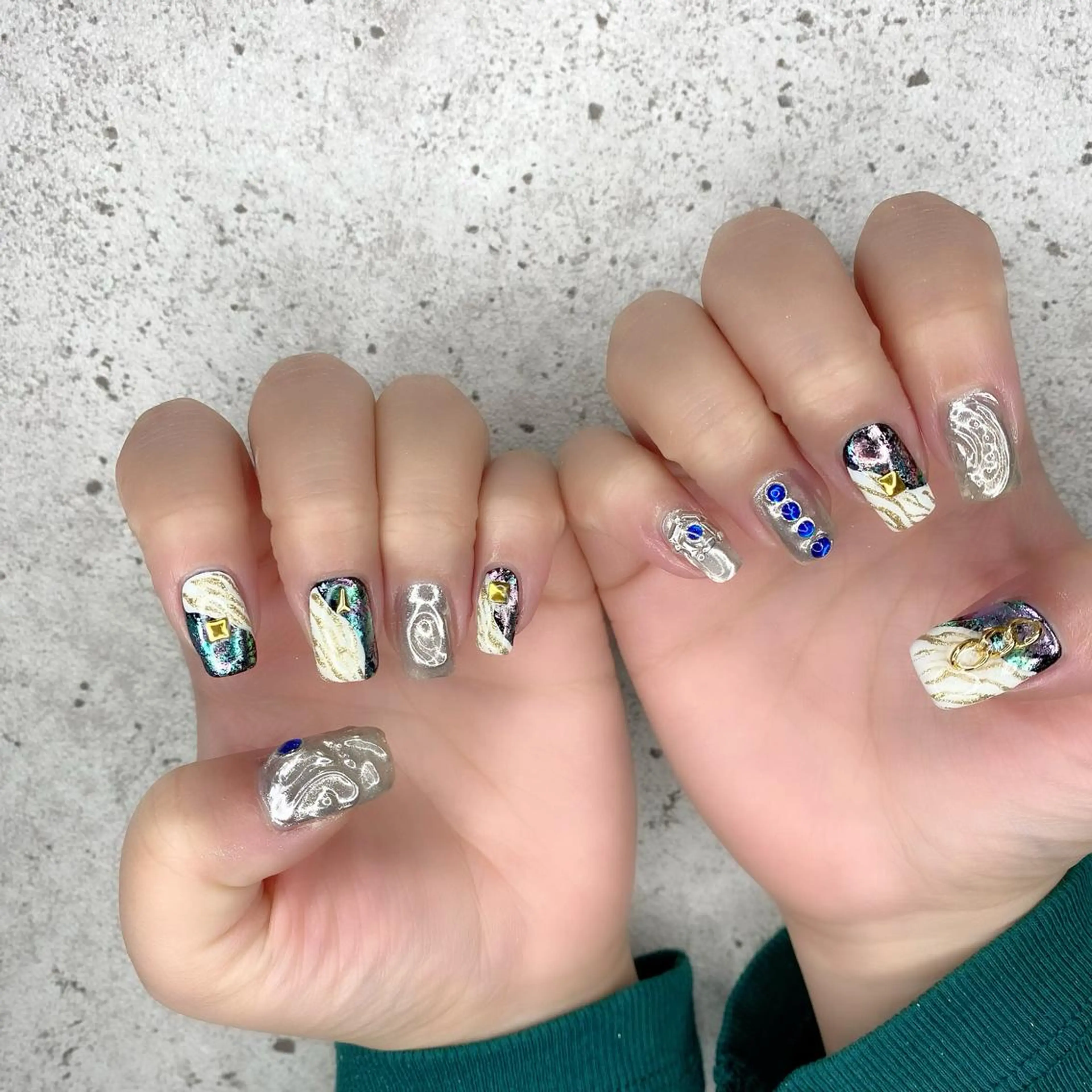 セミロング カラー パーマ ヘアアレンジ メンズ キッズ ネイル マツエク・マツパ アイブロウ アートネイル スクエアネイル ハンドネイル Salon Ｋのネイルデザイン