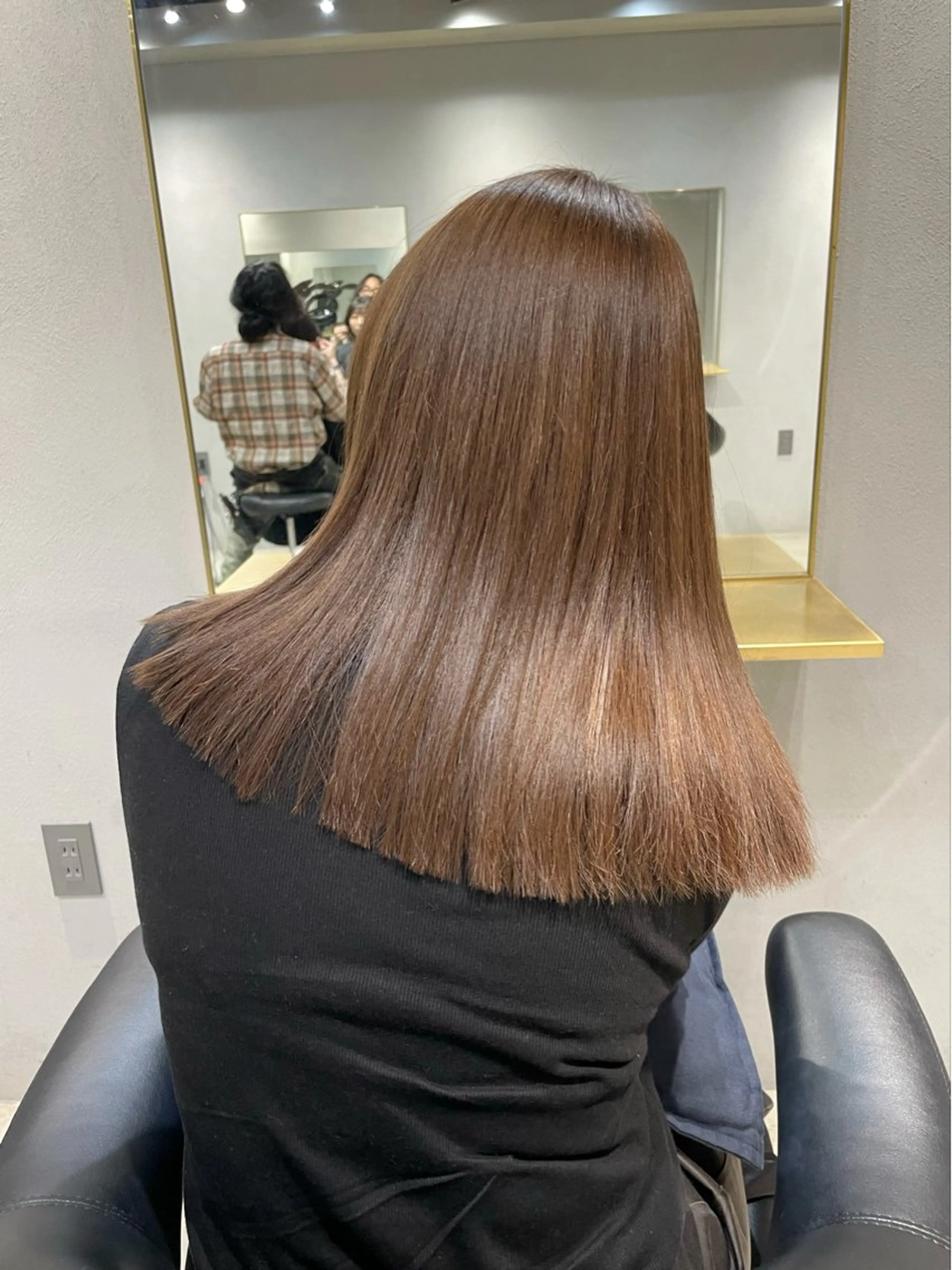 セミロング カラー ベージュカラー カット ヘアカラー トリートメント 【arc】Ruri コテ巻き風パーマのヘアスタイル