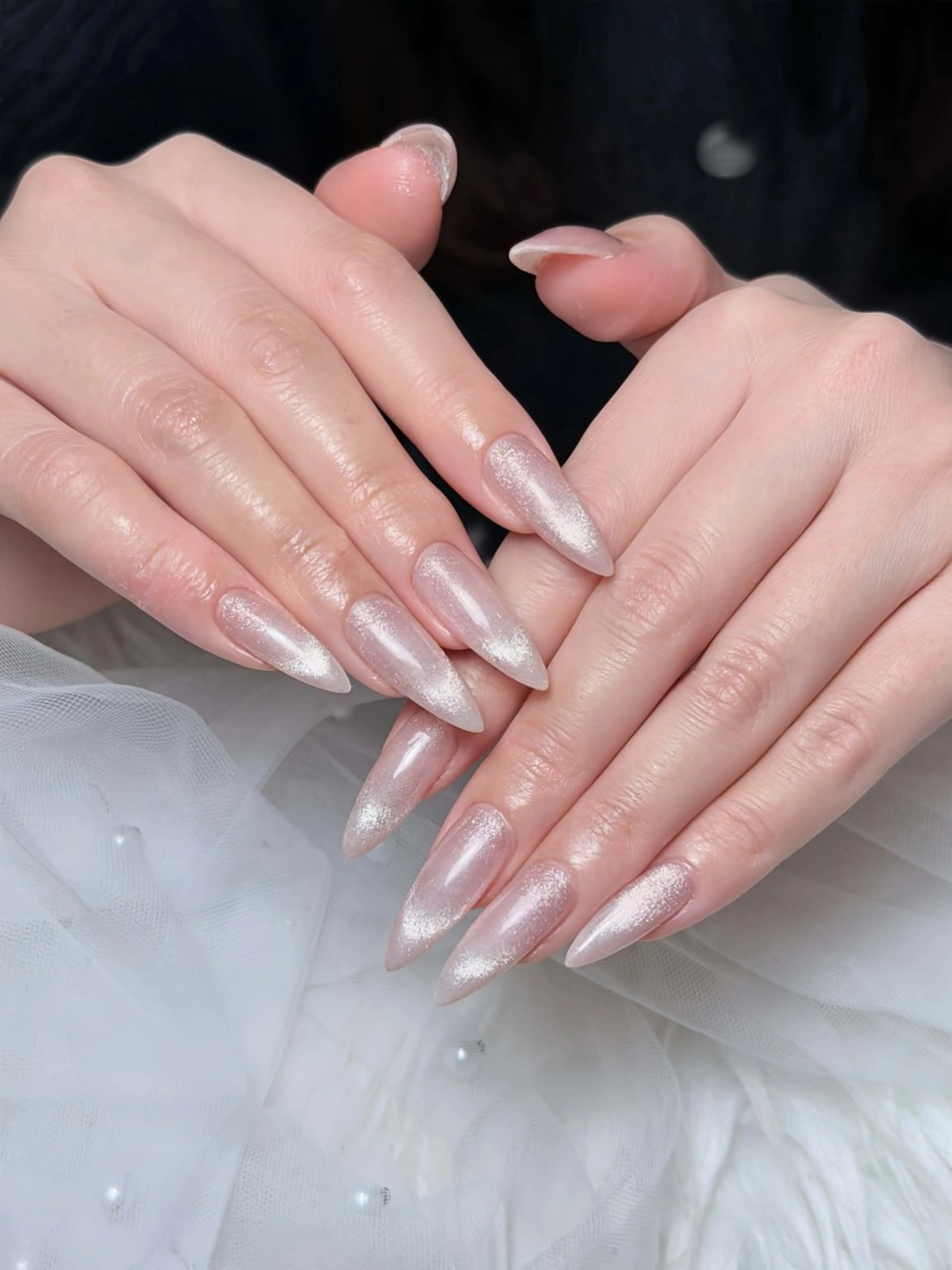 ネイル オーロラネイル ボルドー ブラウン 氷ネイル・うるうるネイル キラキラネイル ハンドネイル Julli NailStudioのネイルデザイン