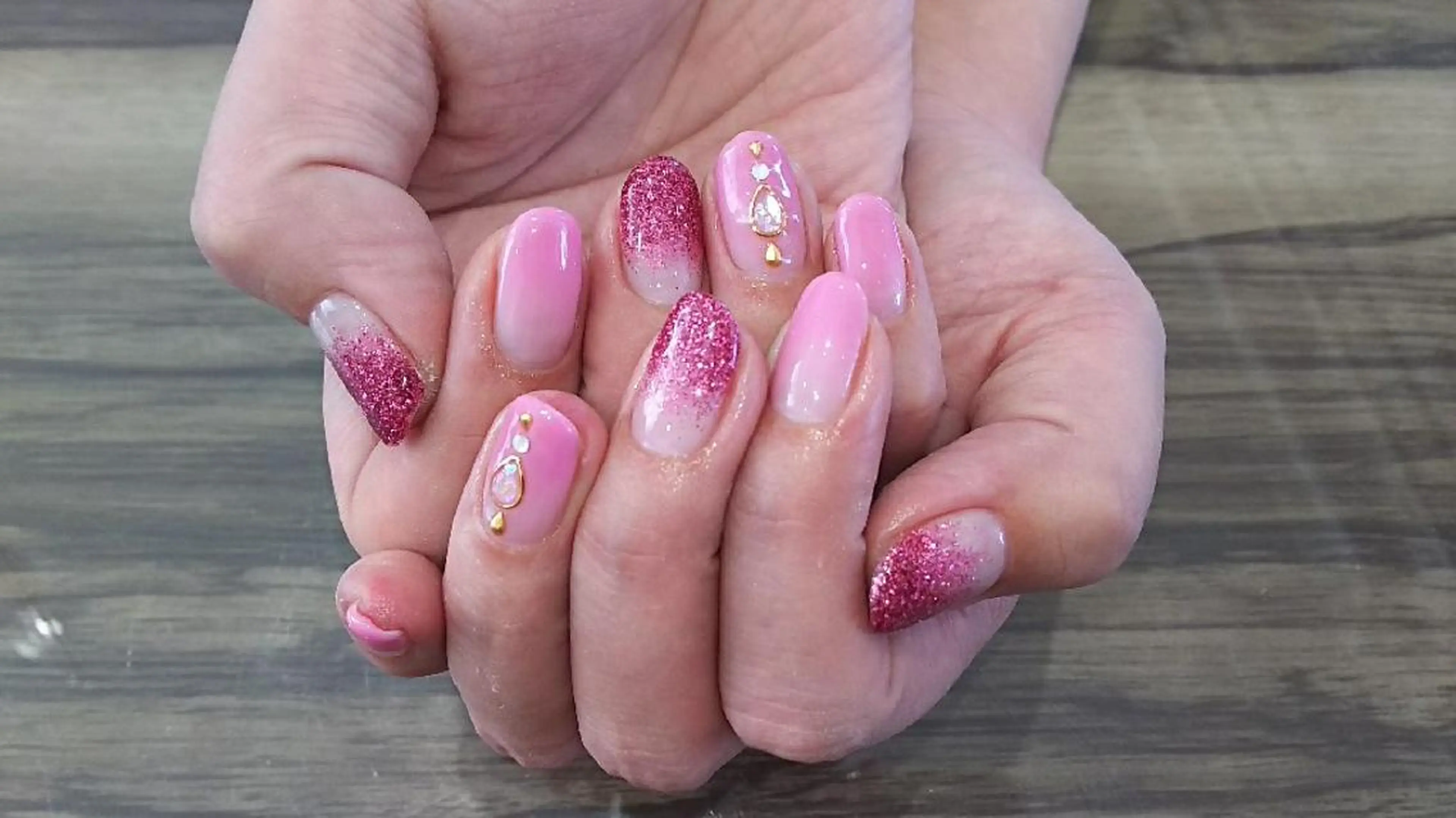 ネイル アートネイル グラデーション ラメ(グリッター) ラメグラデーション Progress Nailのネイルデザイン