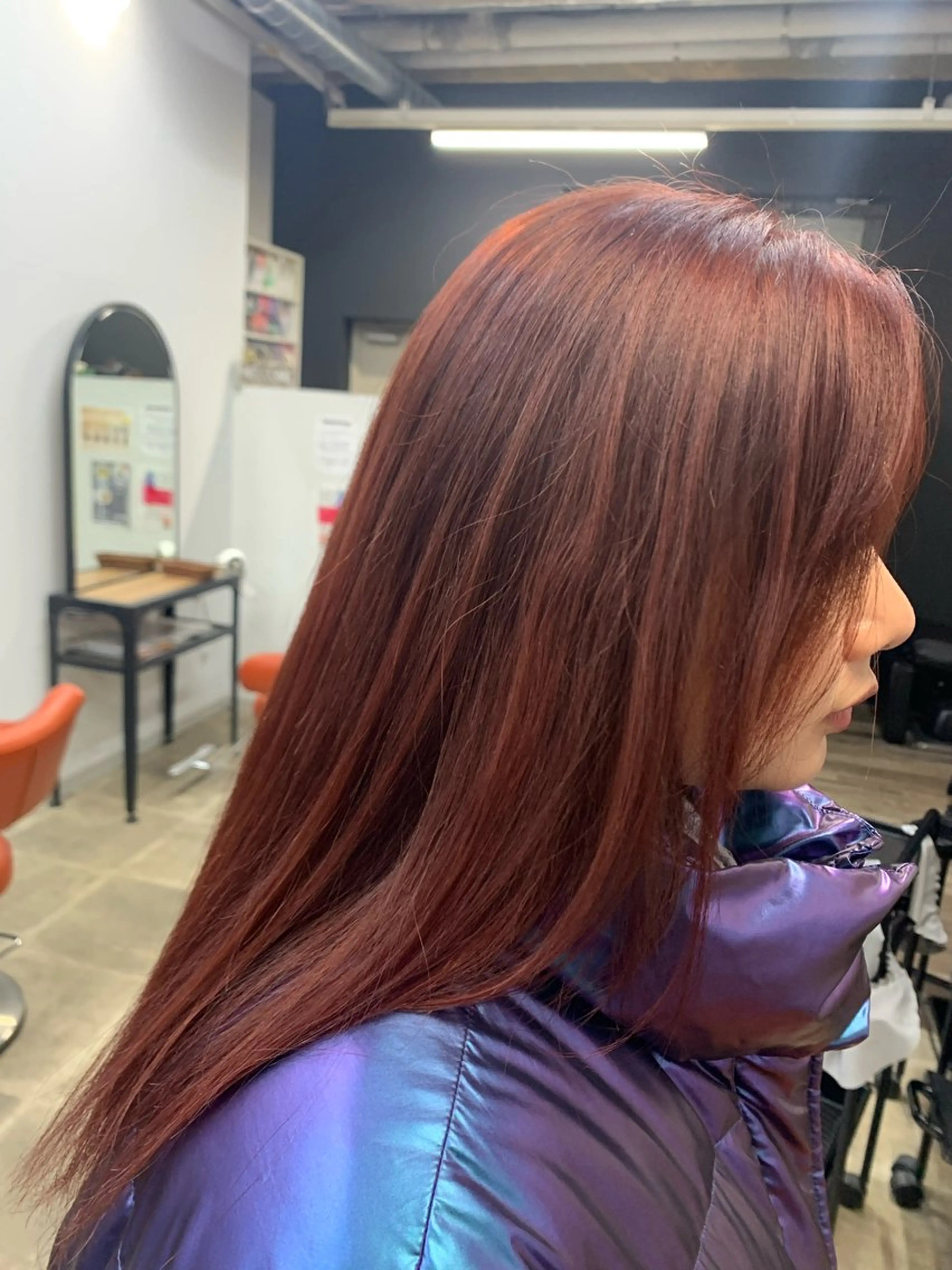 セミロング カラー ブリーチ ボルドーカラー ブリーチなしカラー レッドカラー ヘアカラー トリートメント Platiha所属・🍀Platiha 🍀TSUBASAのその他イメージ