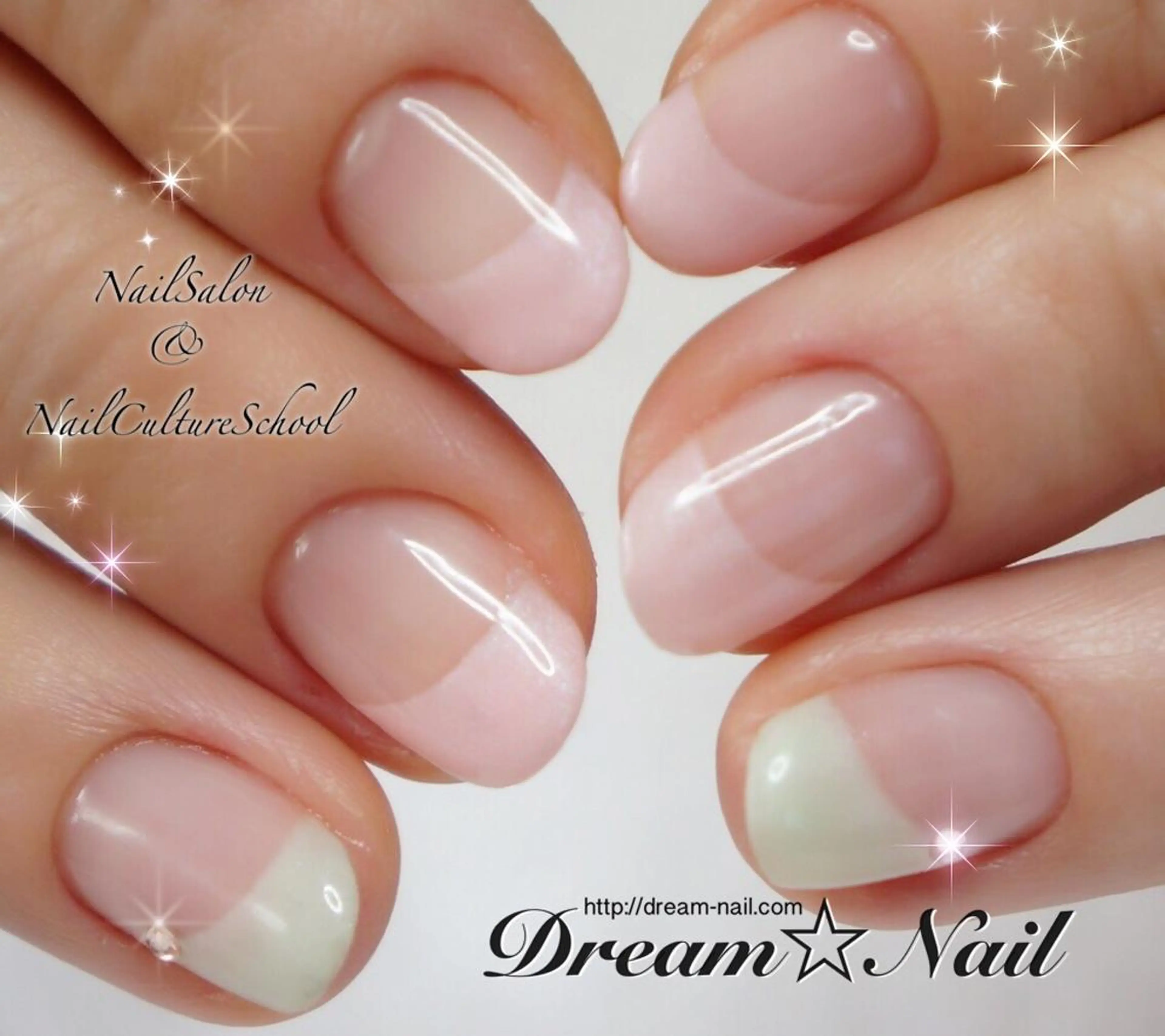 ネイル フレンチネイル ストーンネイル ☆ JURI ☆のネイルデザイン