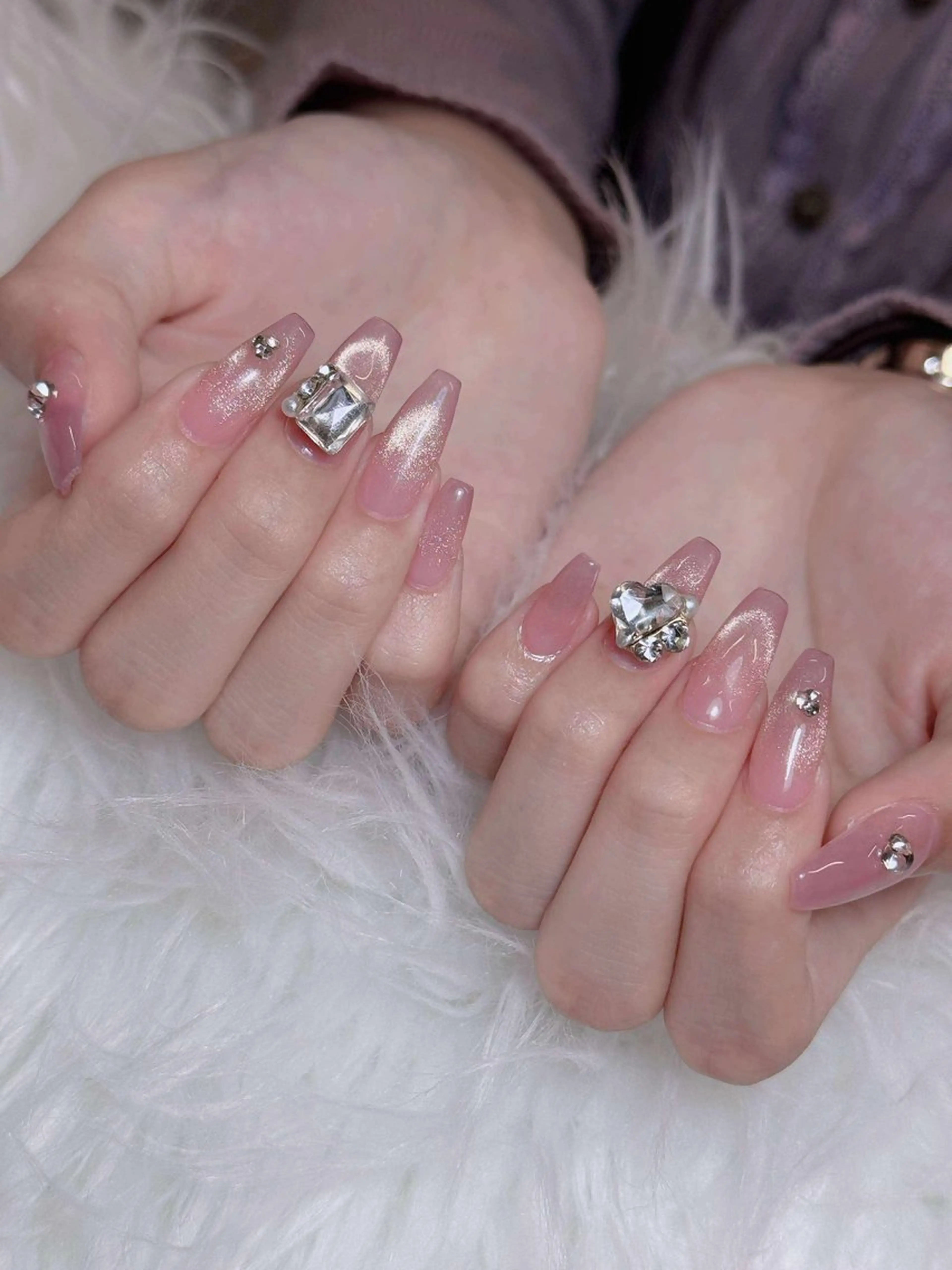 ネイル オーロラネイル チークネイル フットネイル フレンチネイル 韓国ネイル ハンドネイル Lumi Nailのネイルデザイン