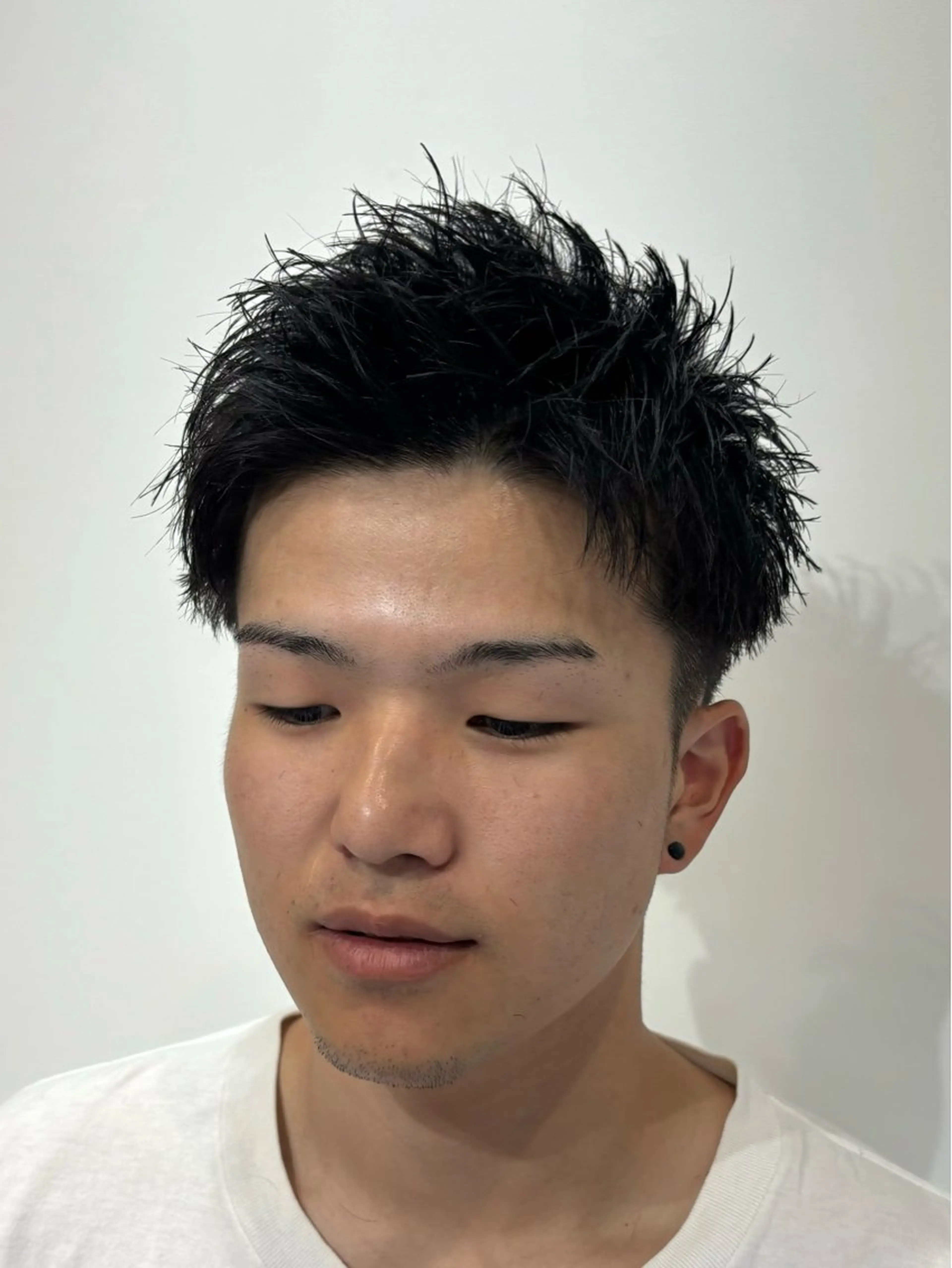 ショート メンズ メンズショート スパイキーショート ショートヘア カット トリートメント 【店長】メンズ職人 短髪　ハイトーン🔥のヘアスタイル