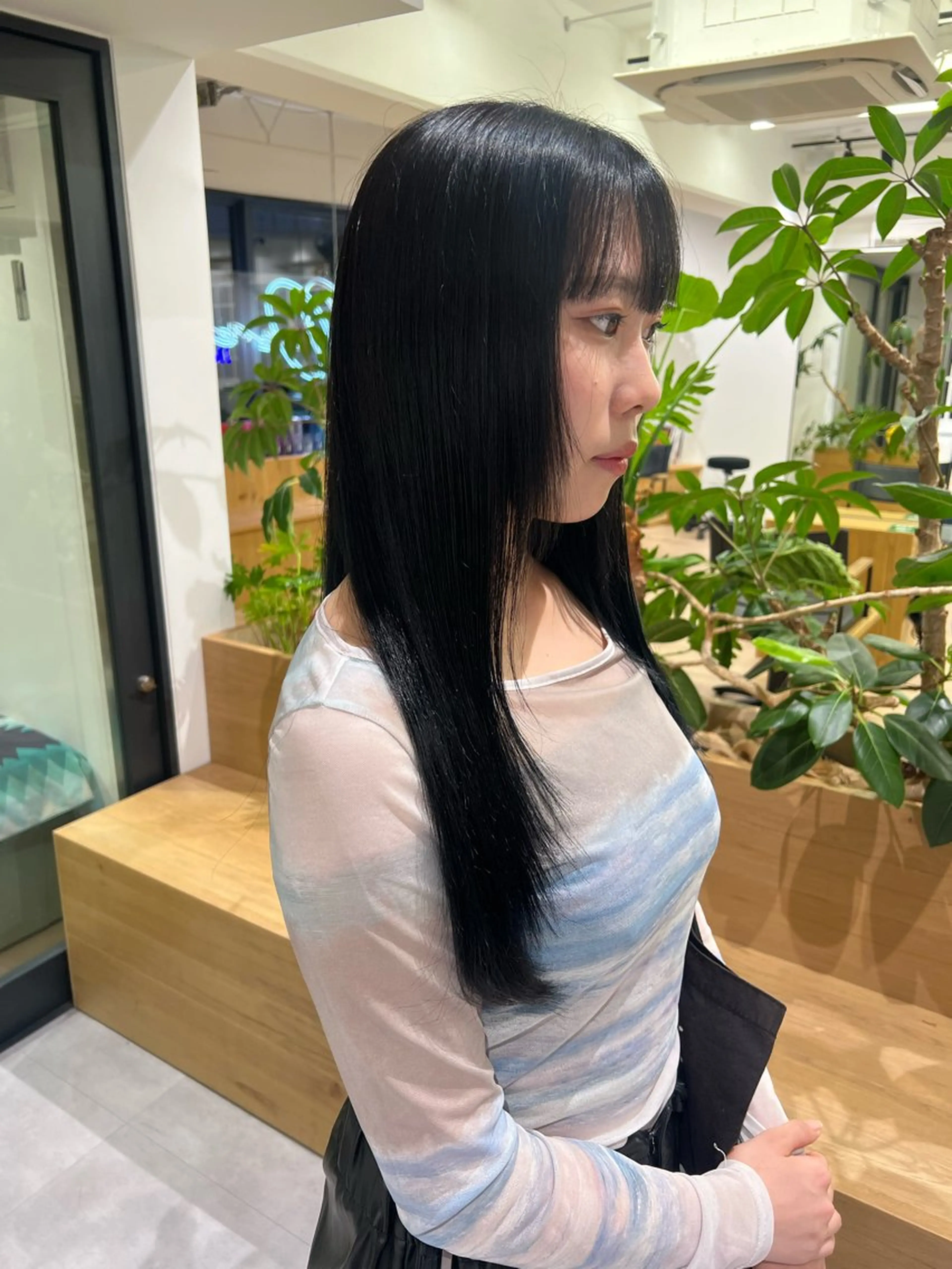 ロング カット ヘアカラー トリートメント 田中 愛梨のヘアスタイル