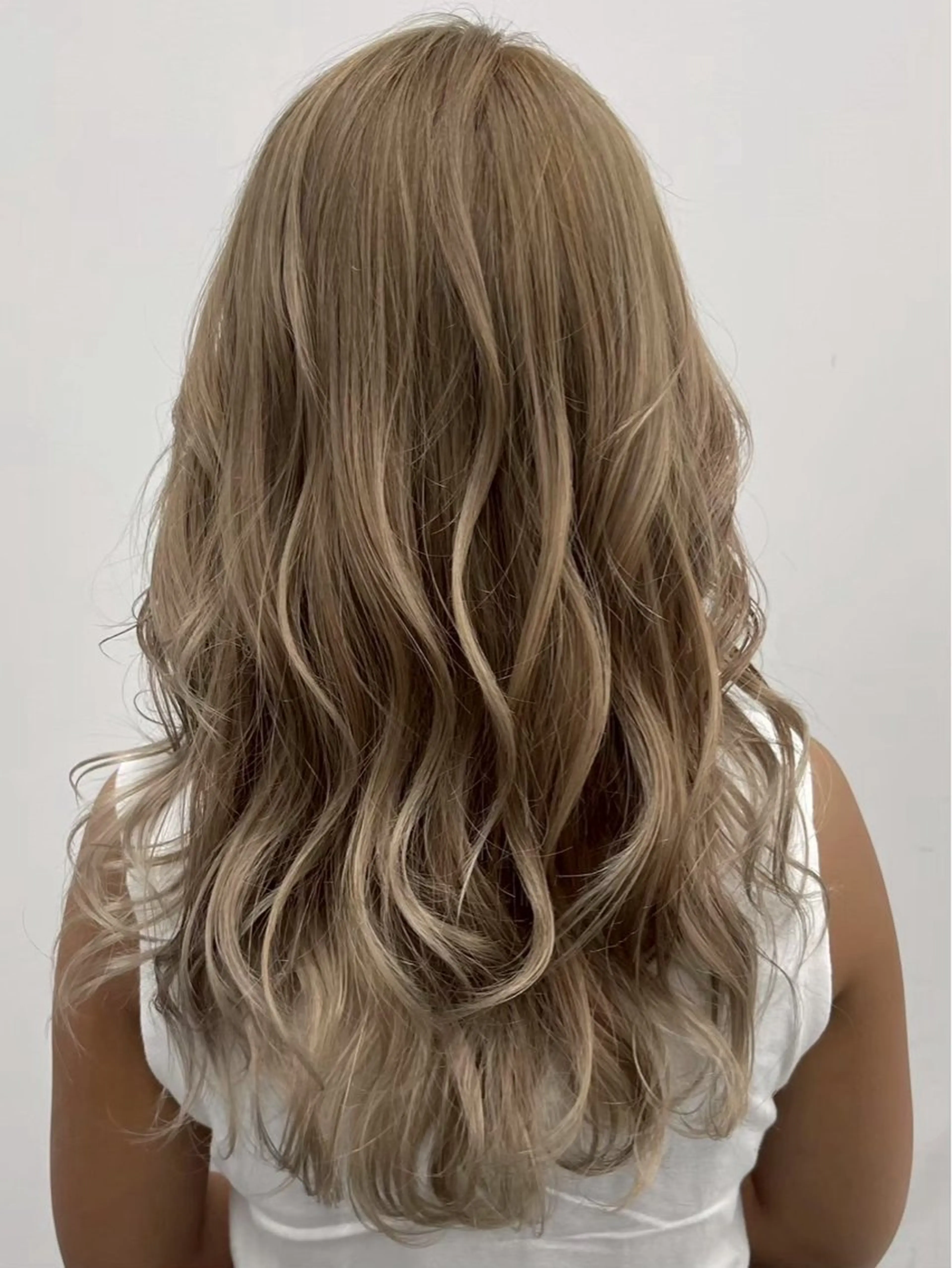 ロング カラー 🫧Kirara 🫧透明感カラーのヘアスタイル