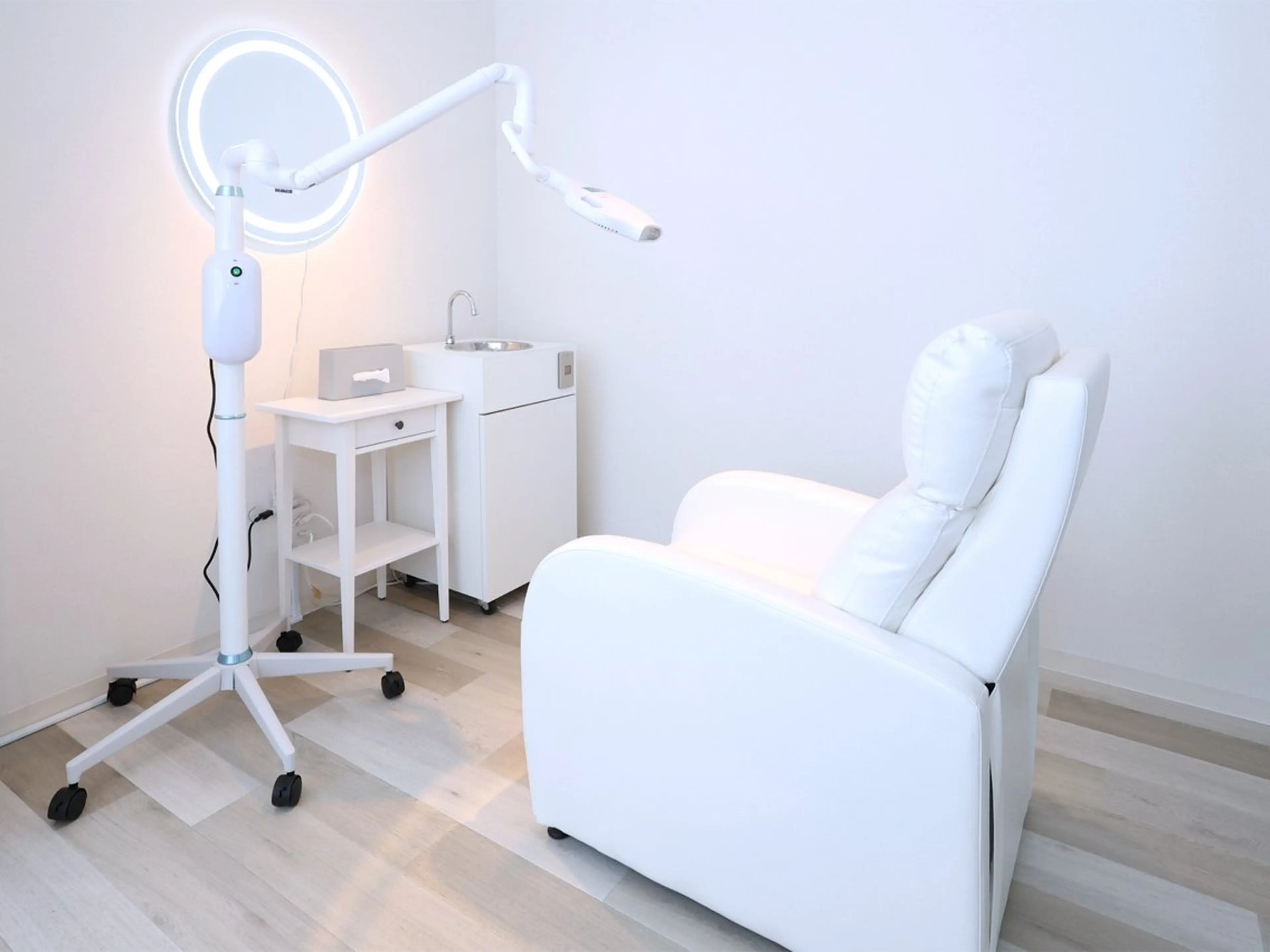 MIRAI WHITENING所属・ミライ ホワイトニングのエステ・リラクイメージ