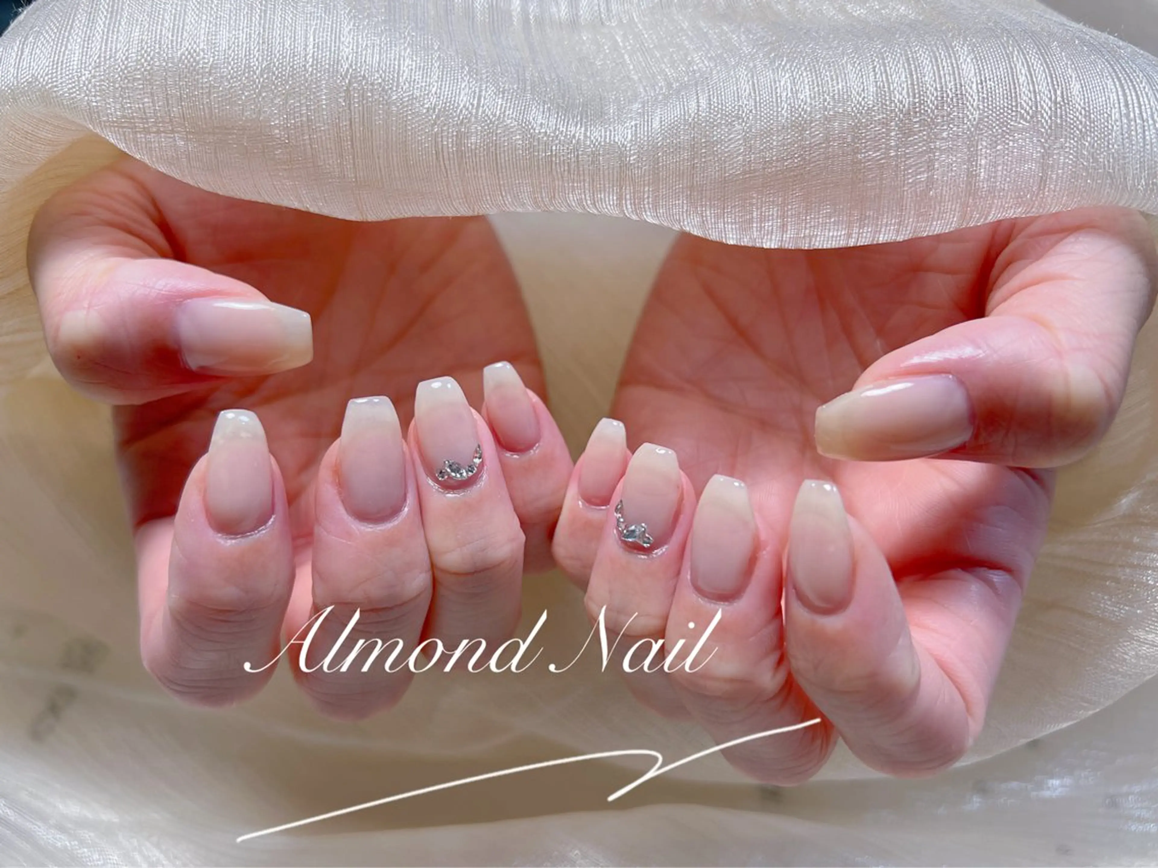 ネイル 長さ出し フラッシュネイル フットネイル フレンチネイル ジェルネイル ハンドネイル Almond Nail 亀戸のネイルデザイン