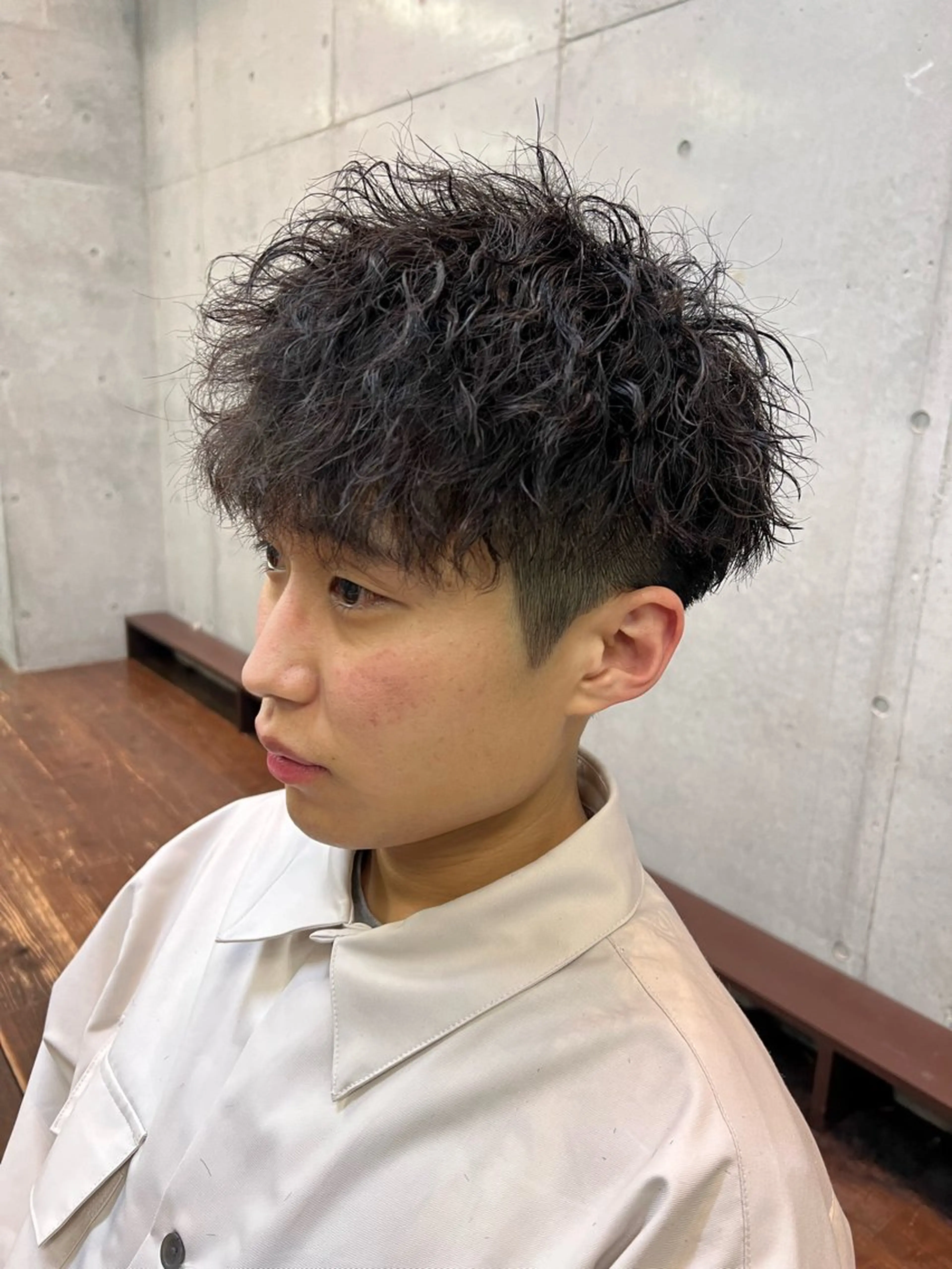 ミディアム パーマ メンズ ミディアムパーマ メンズパーマ ツイストスパイラルパーマ スパイラルパーマ カット パーマ spin-off shift所属・メンズ特化美容師 /たけしのヘアスタイル