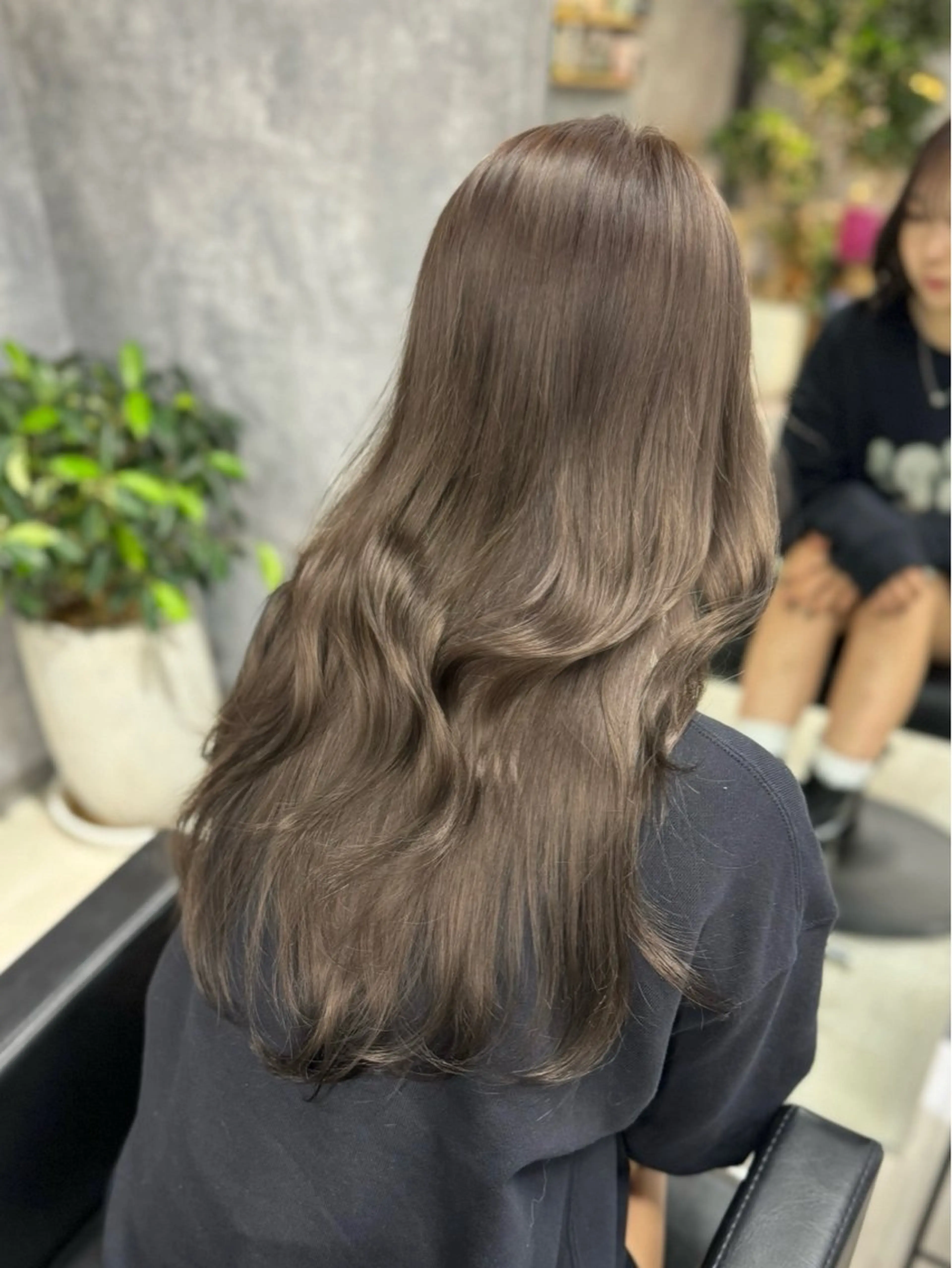 セミロング カラー 宮城 ほのかのヘアスタイル