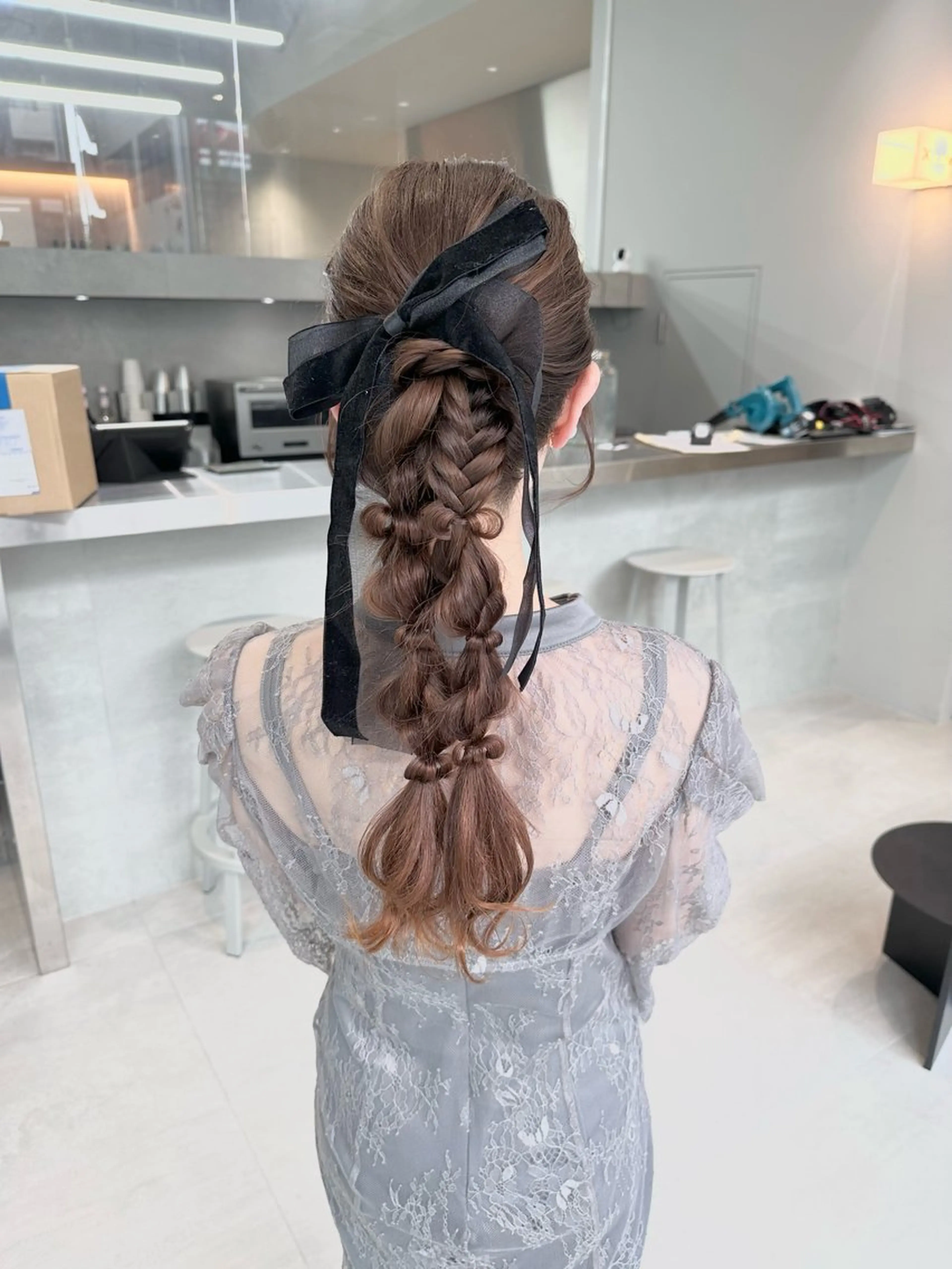 ロング ヘアアレンジ ヘアセット 染谷 遥花のヘアスタイル