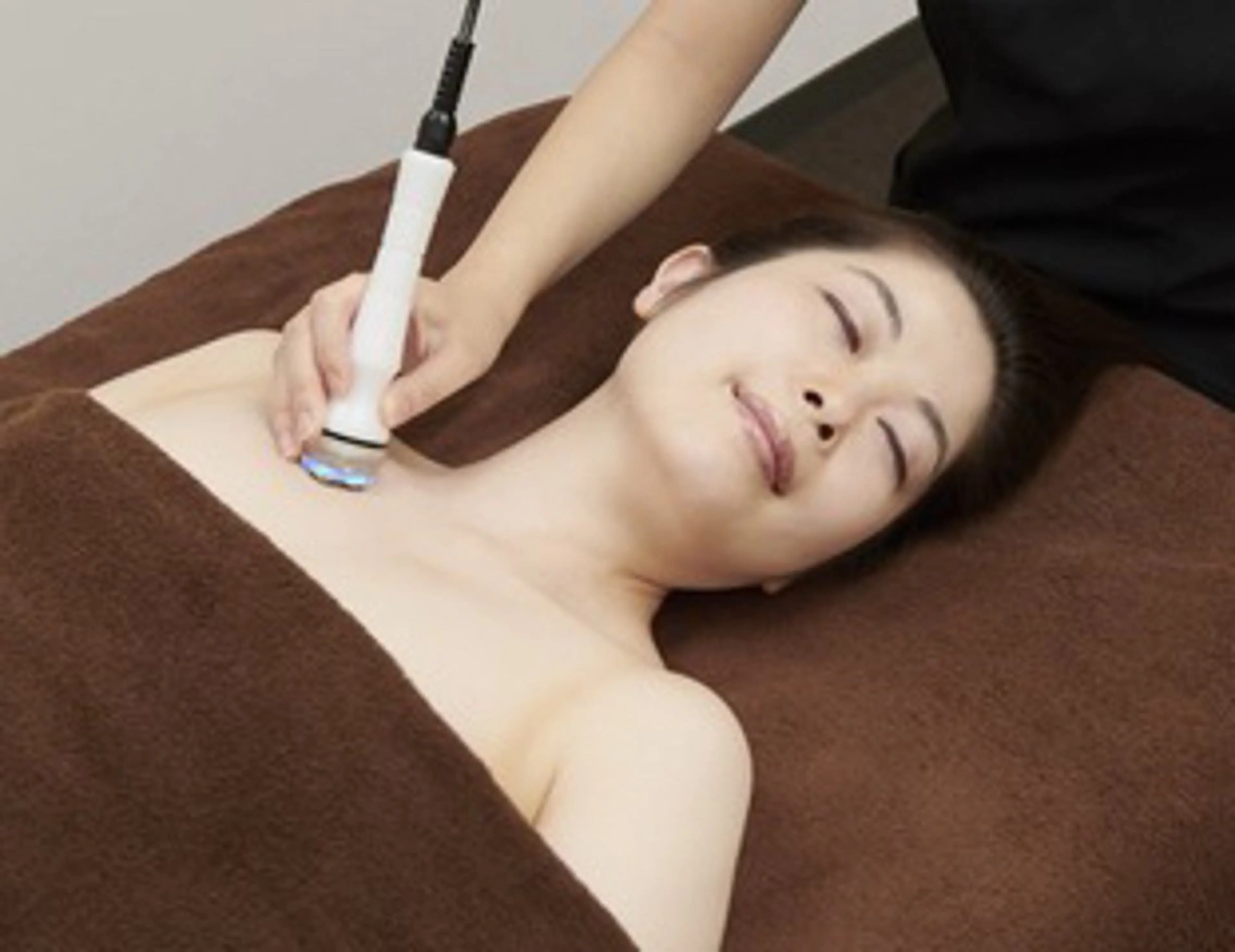 ◇【ハイパーナイフ】フェイシャル＋首肩マッサージ70分15400円→7800円◆レディースメニューの写真