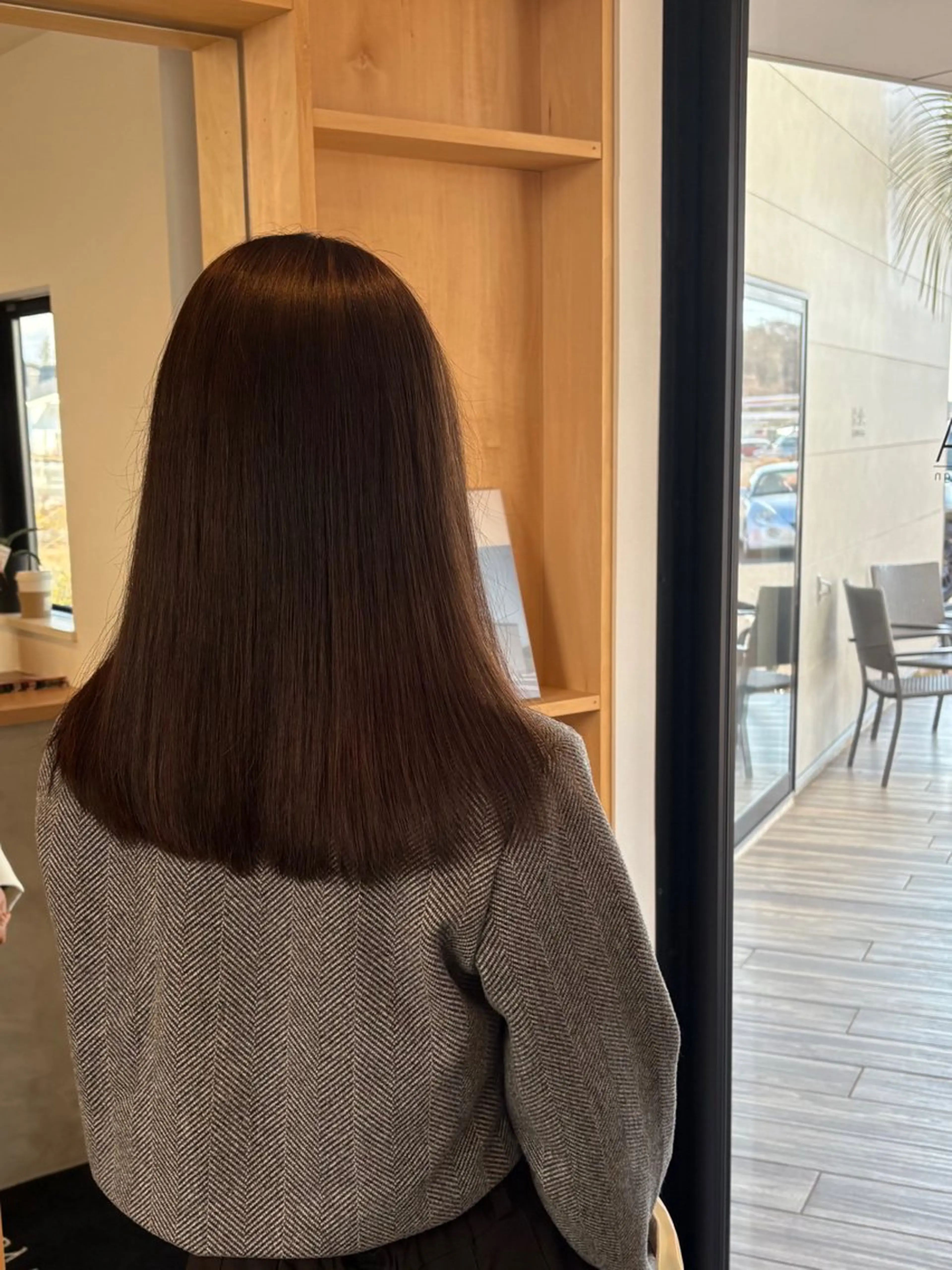 セミロング 滑川 吏音のヘアスタイル