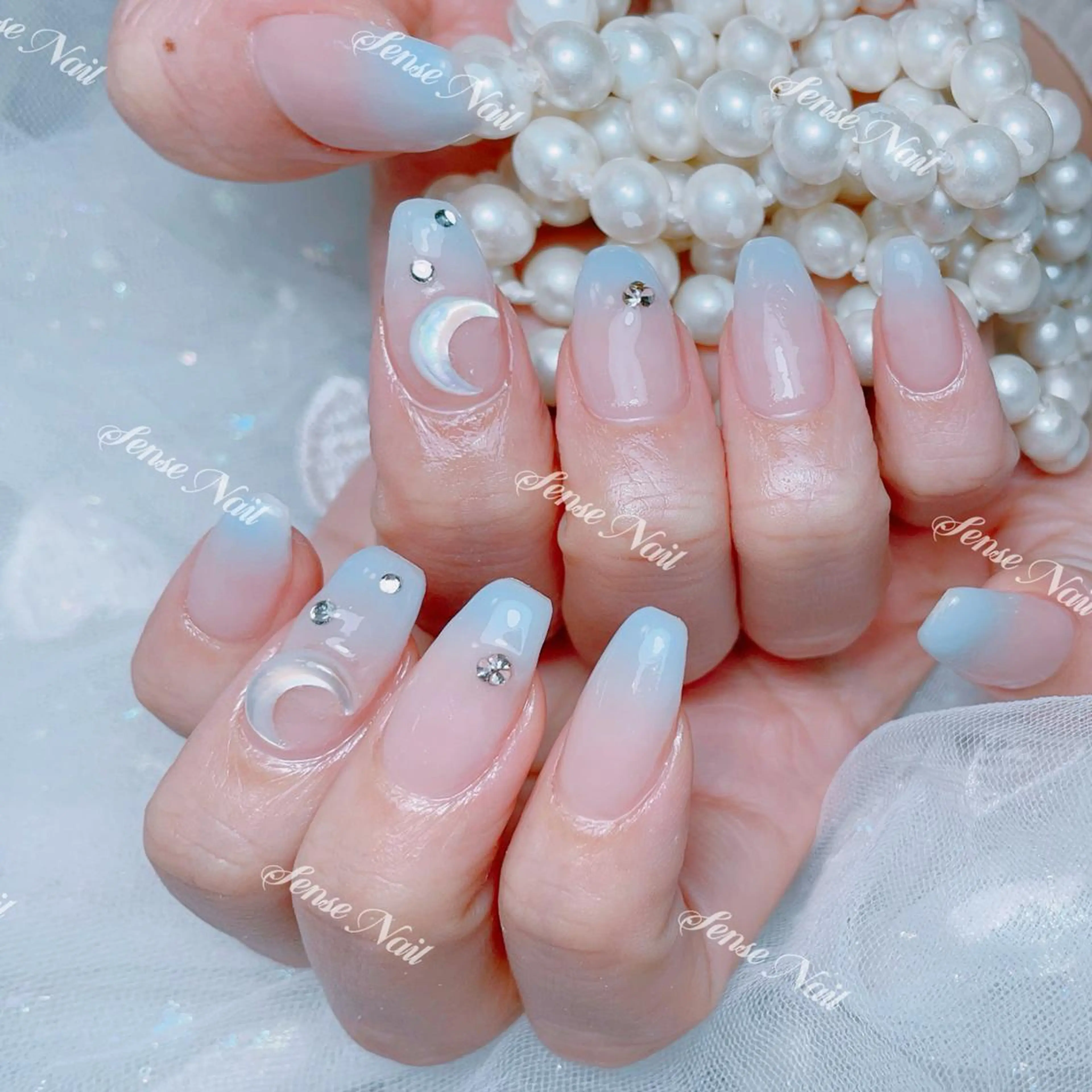 ネイル Kurieitibu 🍬Byu~tīのネイルデザイン