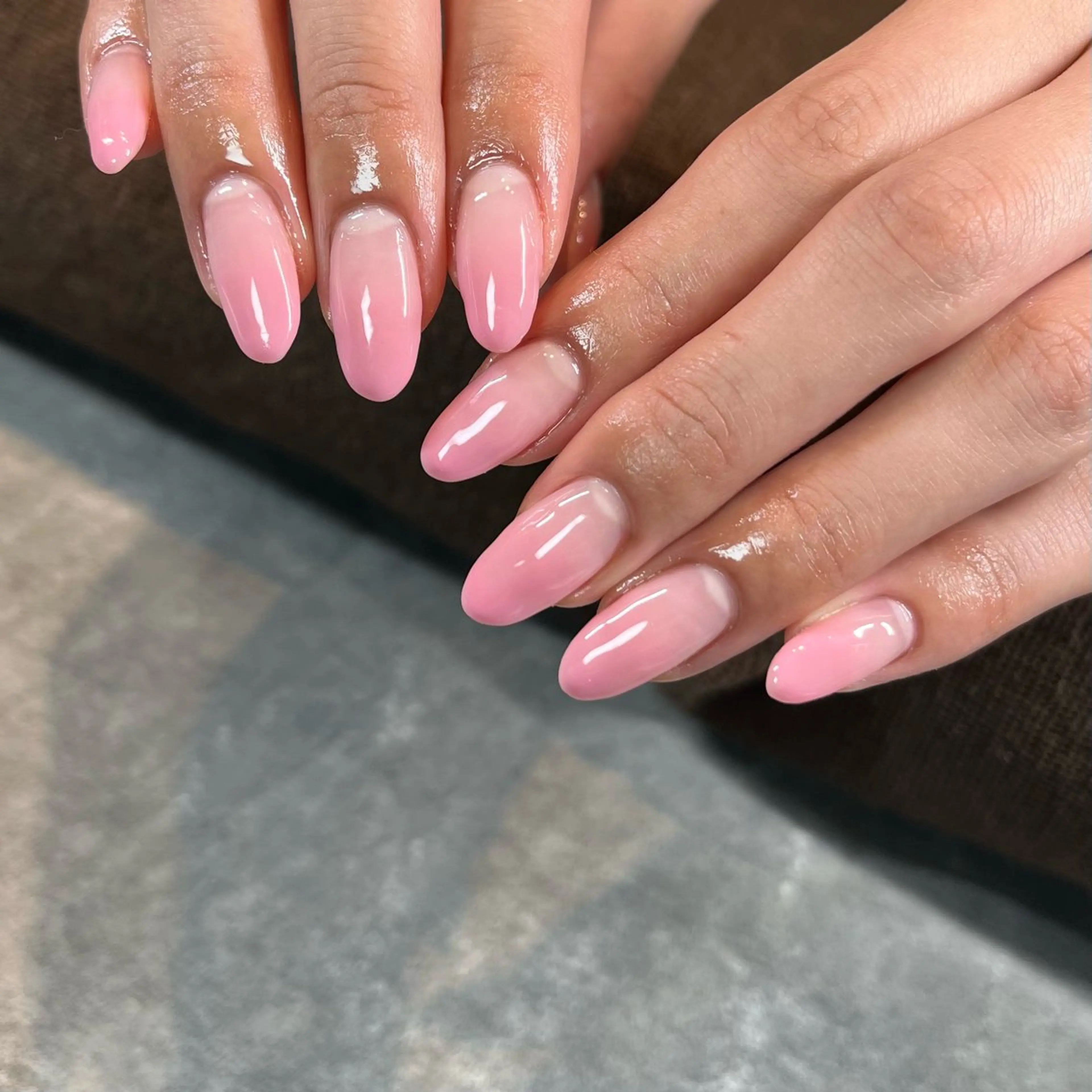 ネイル グラデーション ピンク salon akua nail＆リラクのネイルデザイン