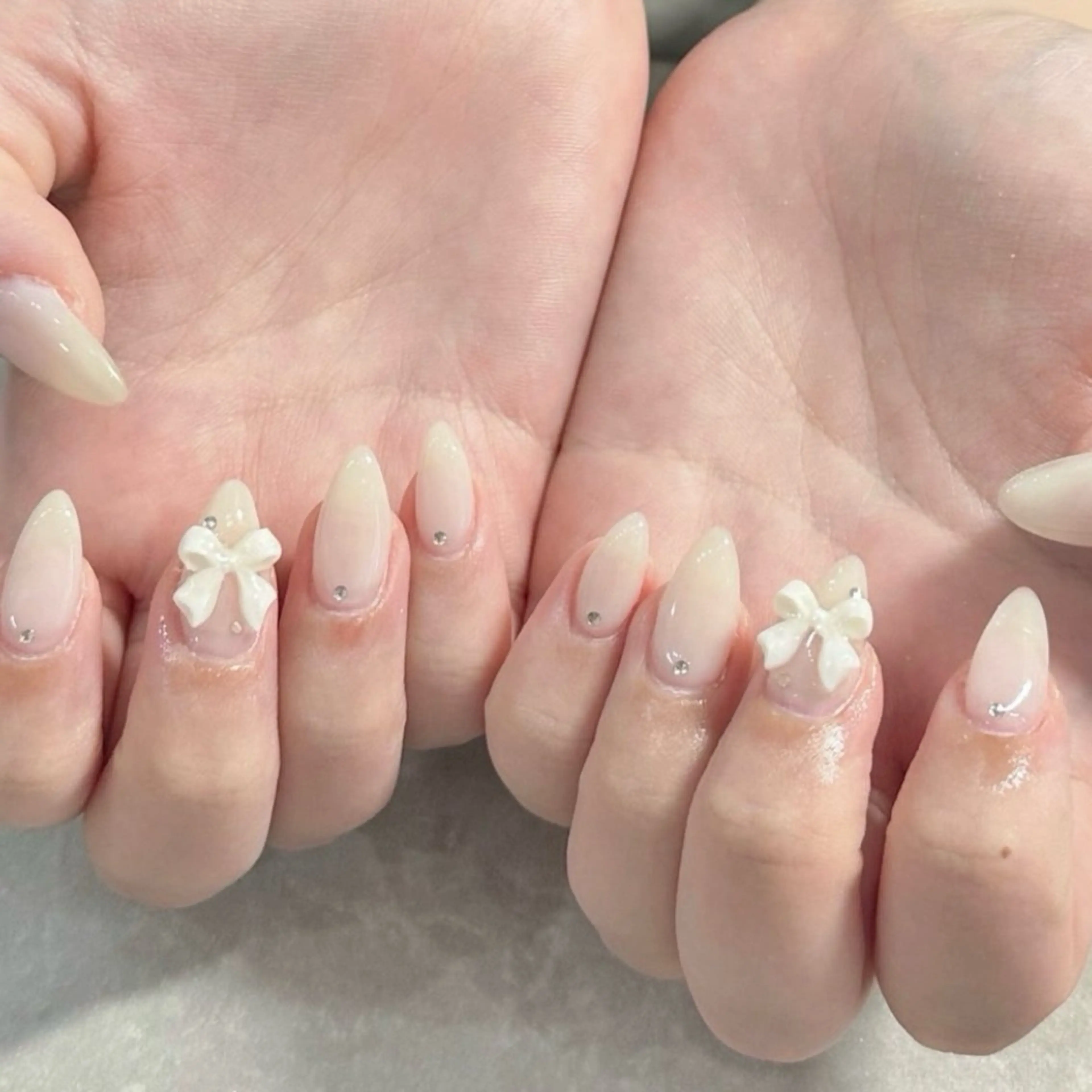 ネイル フットネイル ワンカラーネイル ハンドネイル LAVISH manaのネイルデザイン