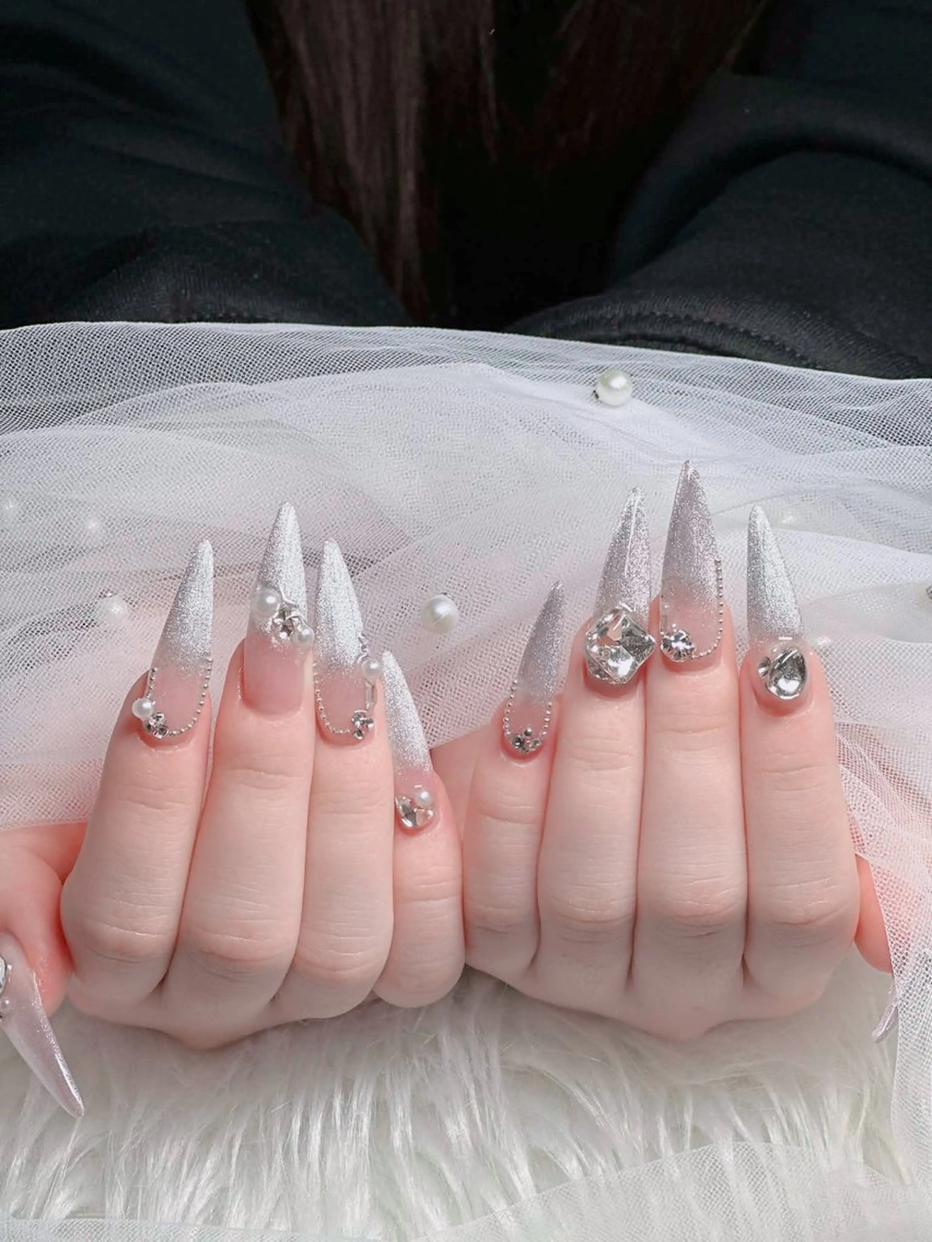 ネイル オーロラネイル フレンチネイル ジェルネイル ハロウィン キラキラネイル ハンドネイル H.baby Nail Salonのネイルデザイン