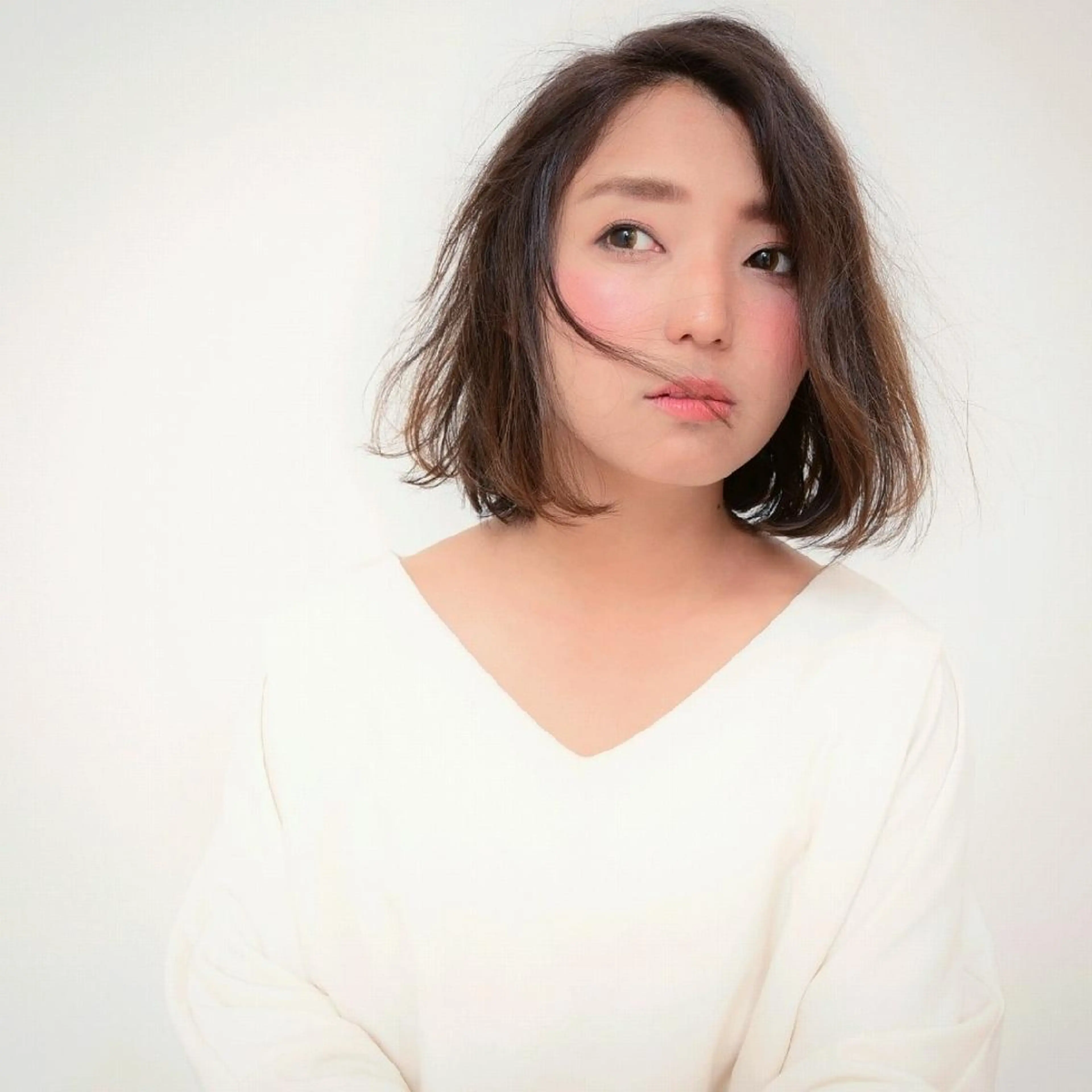 ミディアム ジャスミン　PETZ所属・ショート＆ボブ ヒロシのヘアスタイル