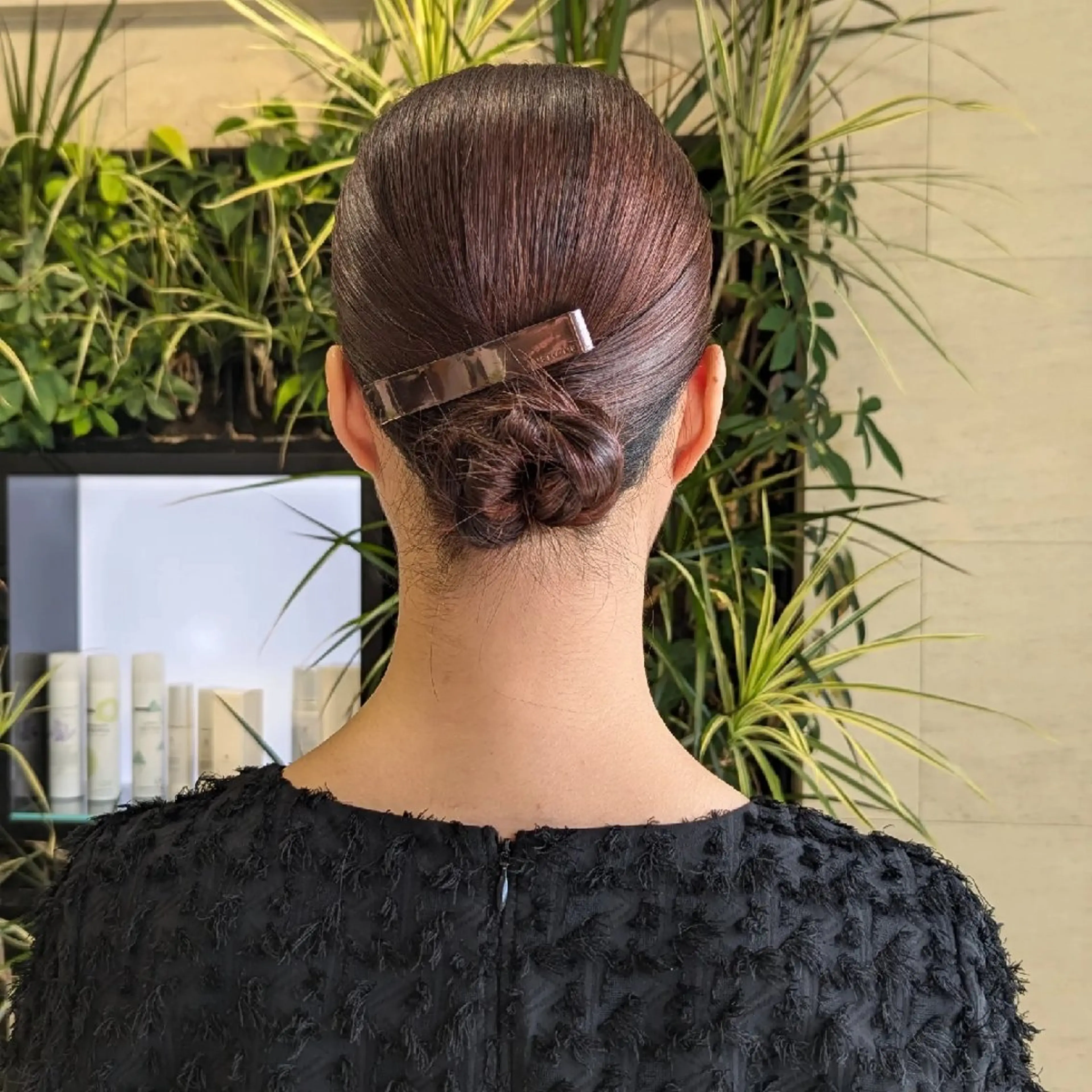 ミディアム お団子ヘア ヘアセット 髪質改善/お呼ば れヘア/透明感カラーのヘアスタイル